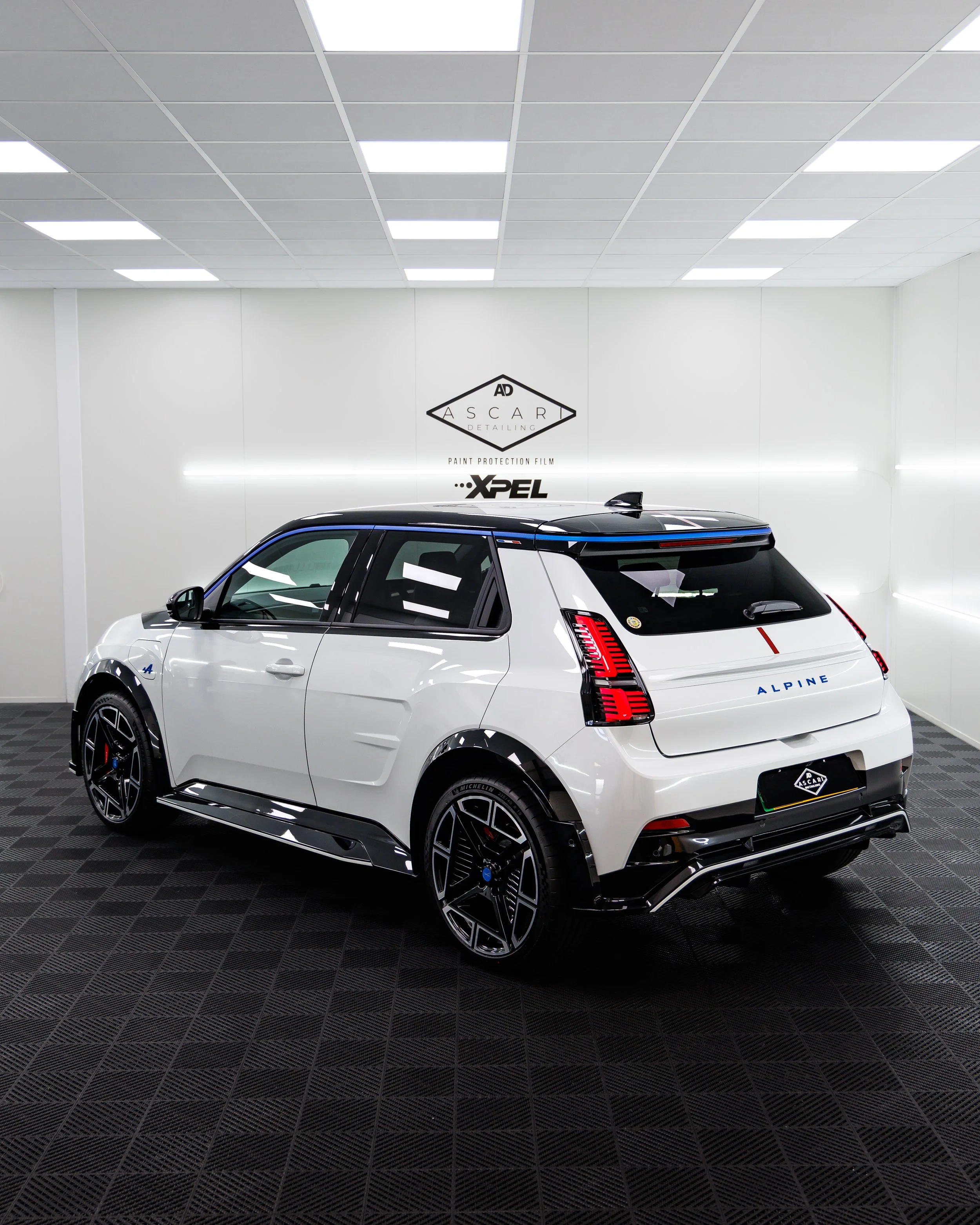 Alpine A290 Premiere-13.jpg