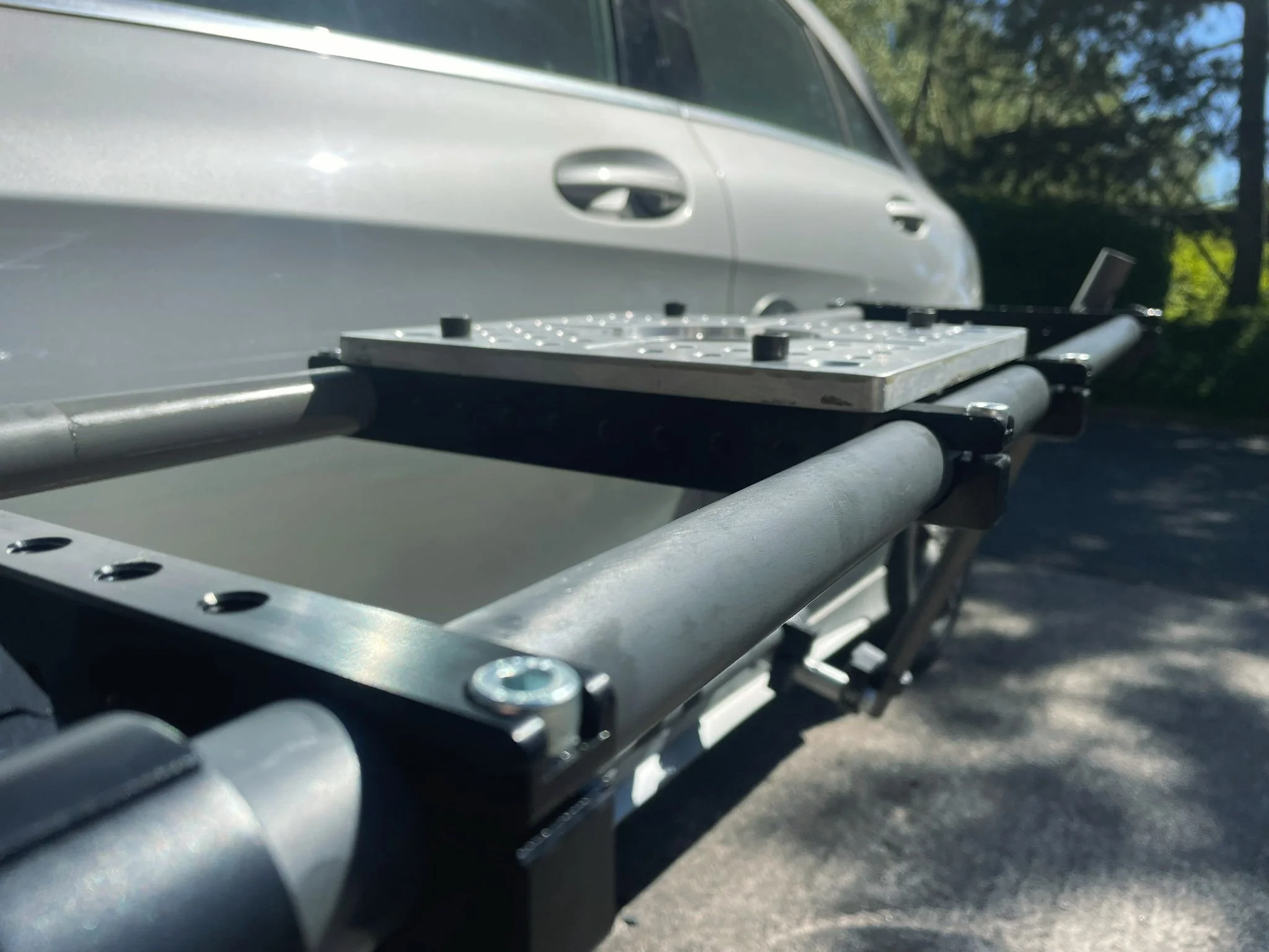 More Car Rigs! Our 32mm Rigging System on full display. Our 32mm Parallel Bars in unison with our 32mm Split Clamps Create a rigid and bulletproof platform to mount a camera on. Whether its a bonnet mount or door mount!