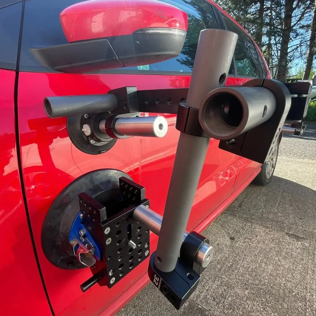 Our 32mm CAS split Clamps and 32mm parallel bars rigged up for a driving shot.
Door mounting a camera has never been easier.
Check out our website link in our bio!