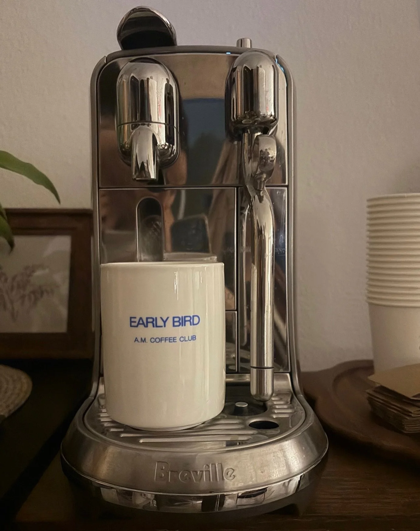 join the 530 AM club : Wednesdays + Fridays 

soft mornings | strong movement 

#coffeeclub #earlybirds #pilatesinthemorning @breville #pilatesstudio South Austin. Pilates for all.