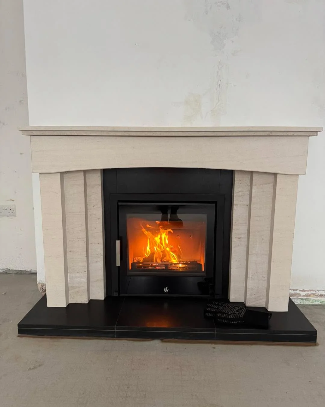 Installed this ACR Tenbury 550 inset wood burner as part of a full fireplace suite 🔥

Supplied by Stoke Flame &mdash; top quality kit as always 👌

Clean install. Big heat. Proper cosy finish.

#WoodBurner #MultifuelStove #FireplaceInstall #InsetSto