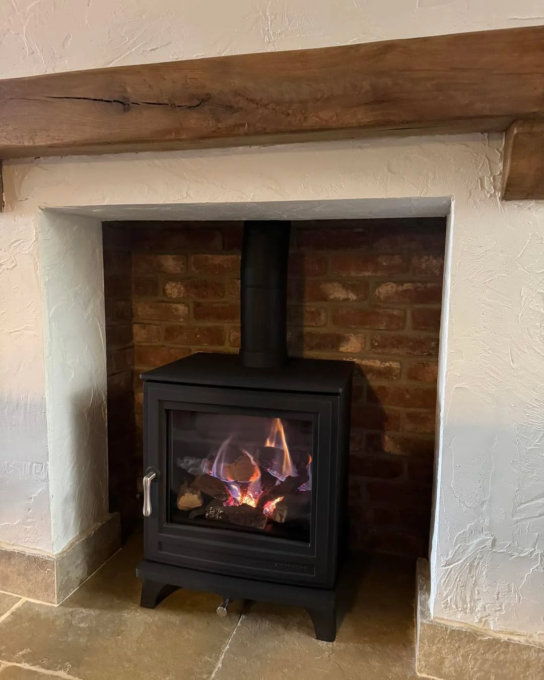 Another clean install completed 🔥

Today we fitted a Chesneys gas stove with a 5-inch liner kit, all into a customer-prepared opening &mdash; smooth, efficient, and ready to keep things warm 👌

Thinking about upgrading your fireplace?
DM us for a f