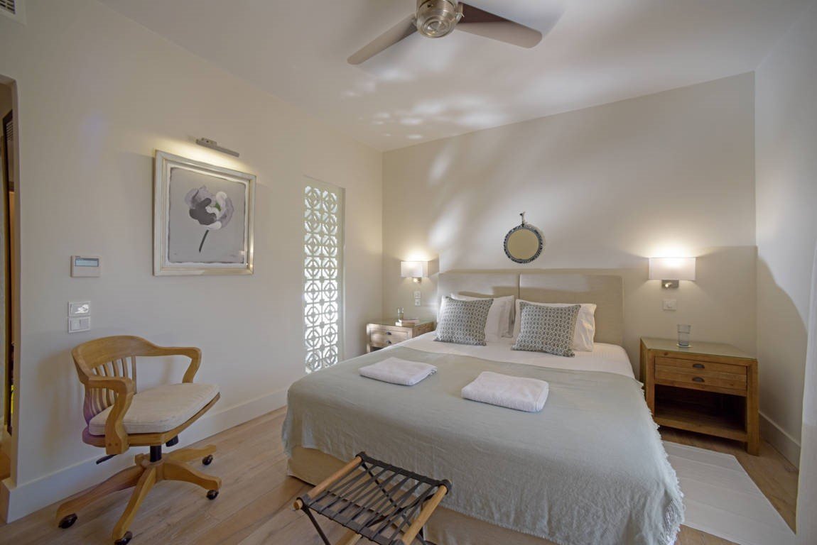 Villa Persephone bedroom 3.jpg