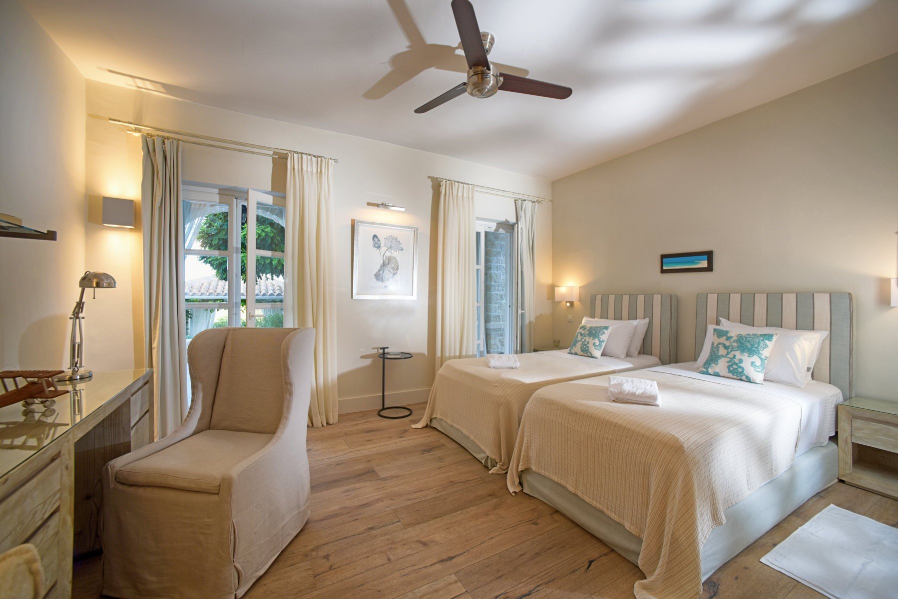 Villa Persephone bedroom 2.jpg
