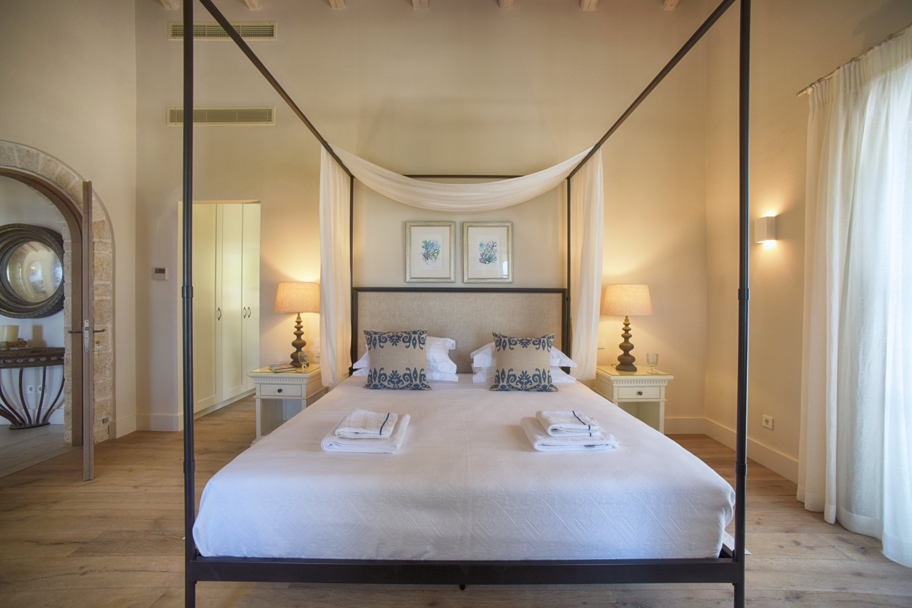 Villa Persephone master bedroom.jpg