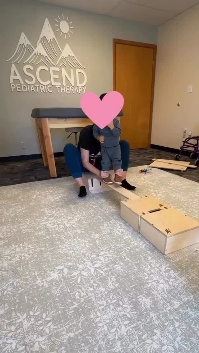 this strong boy amazes me everyday with his progress, and this is only day 3!!! 🤯🥳 #ascendpediatrictherapy #ascendpediatrictherapy #idahokids #CDAkids #dmi #dmitherapy #dallasdmi #intensivept #intensivetherapy #pediatricphysicaltherapy #pedspt #ped