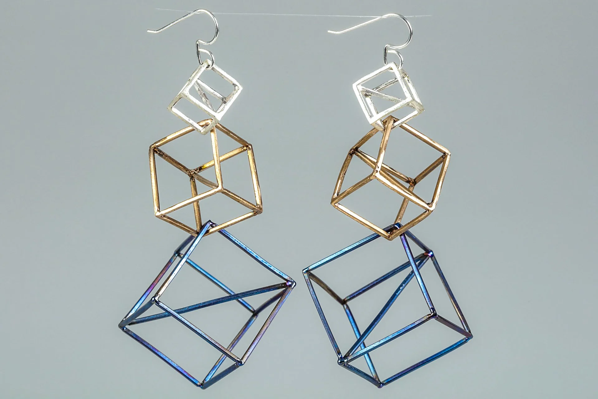 SCULPTURE TO WEAR