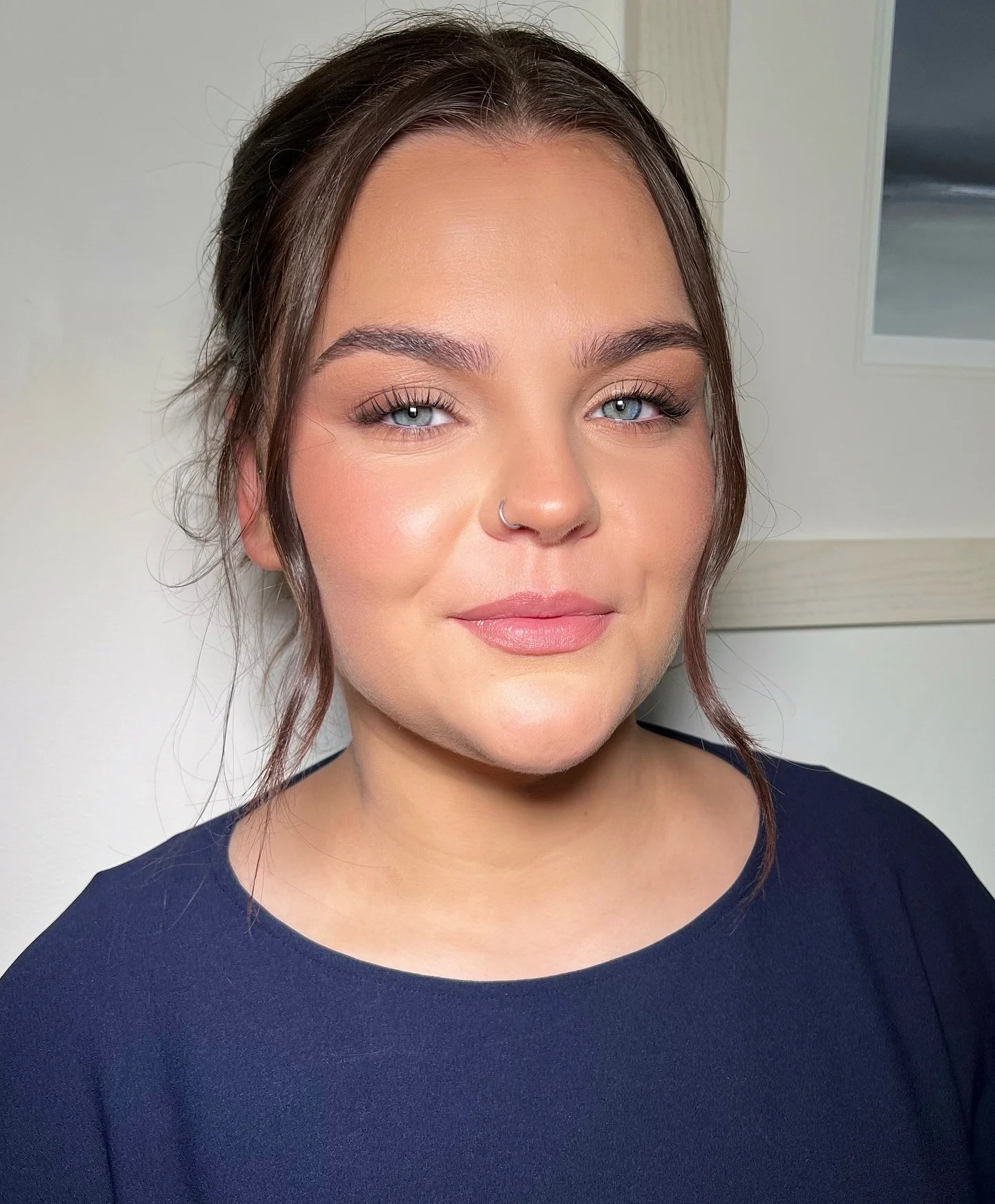 The ultimate soft glam🤍

Flawless, simple and elegant makeup for the beautiful Isla, attending a Bank Holiday wedding🍾
