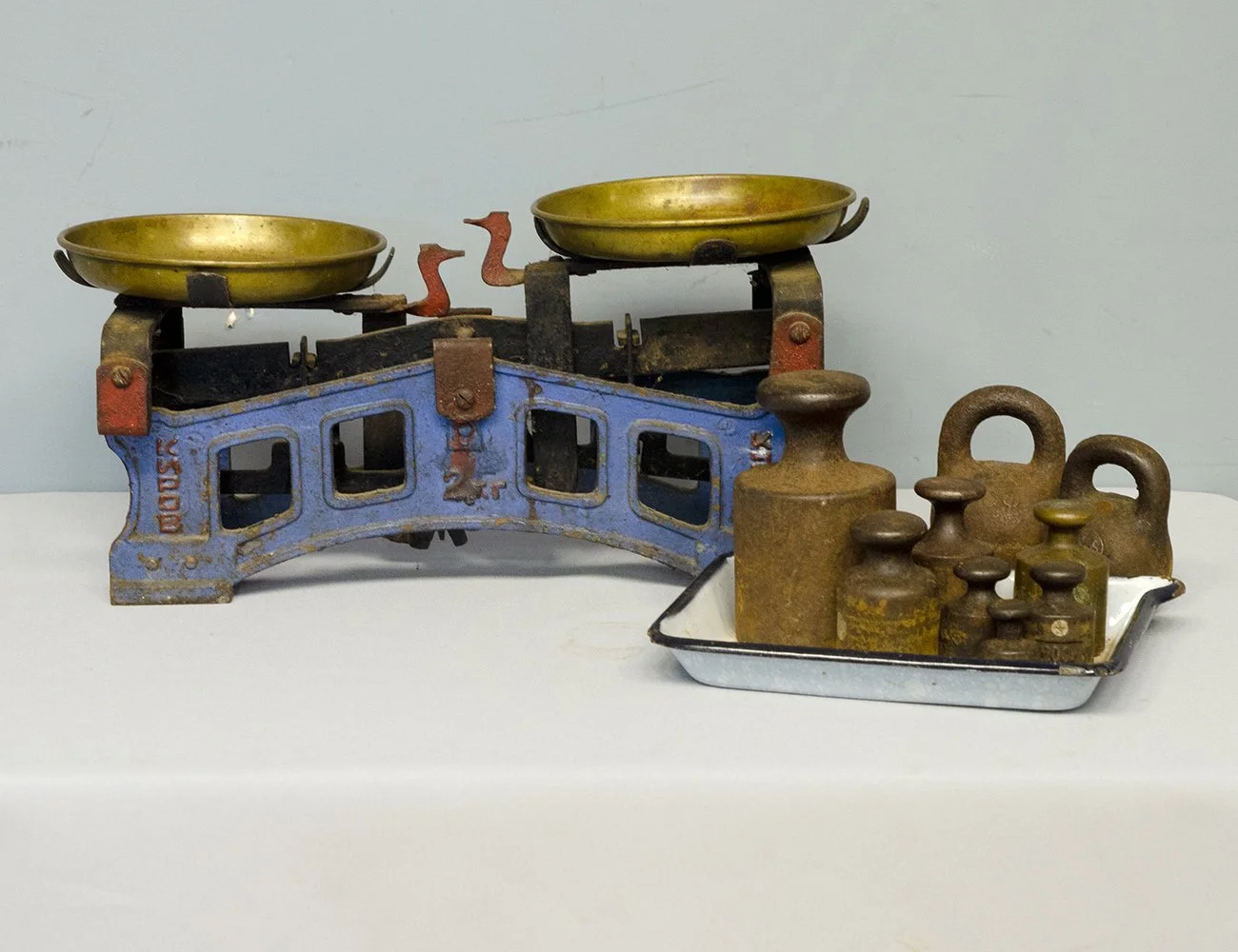 Пять килограмм граммов ошибок: разбираемся с коварным множественным числом