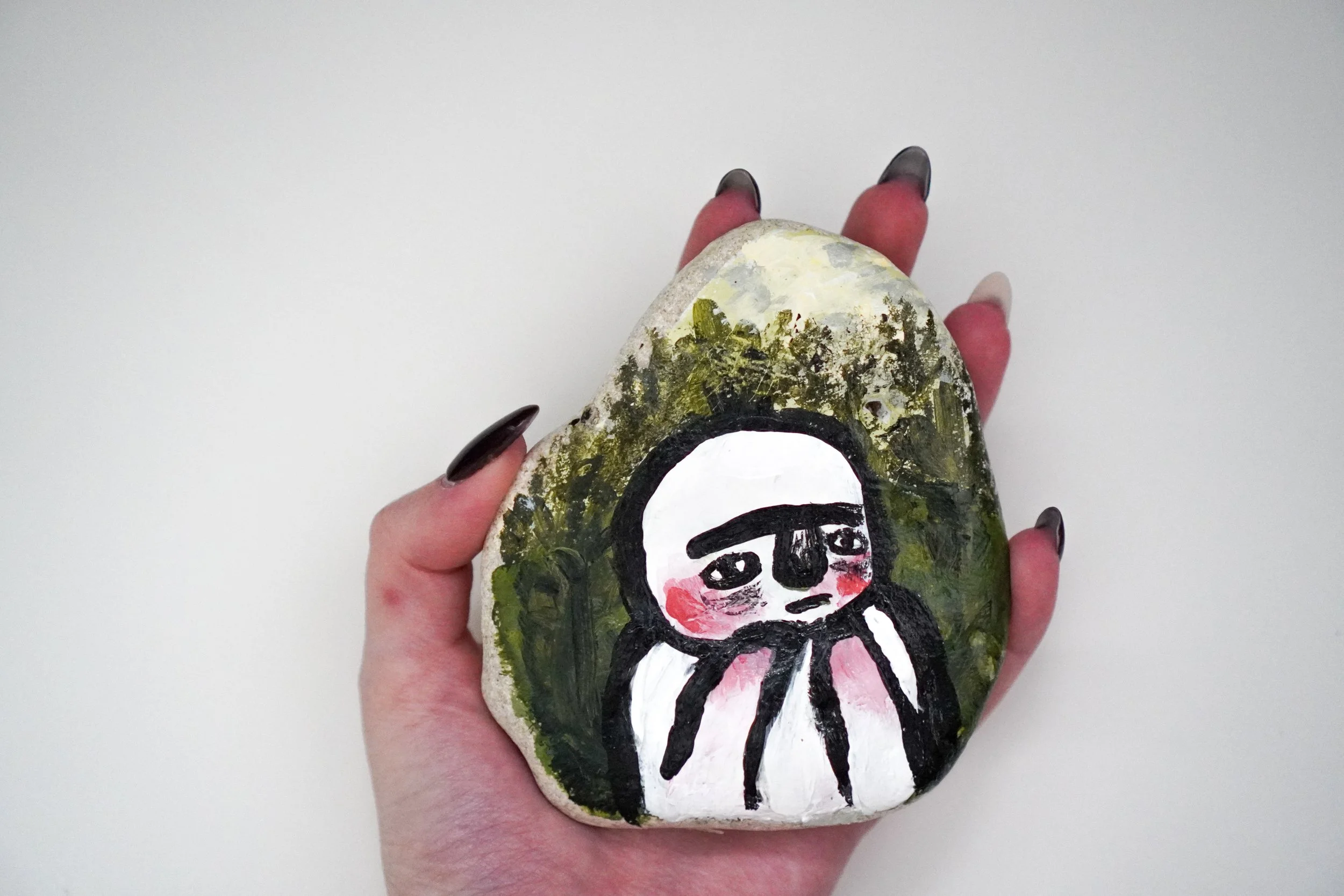 Empath
7x10 cm acrylic paint on a stone I found