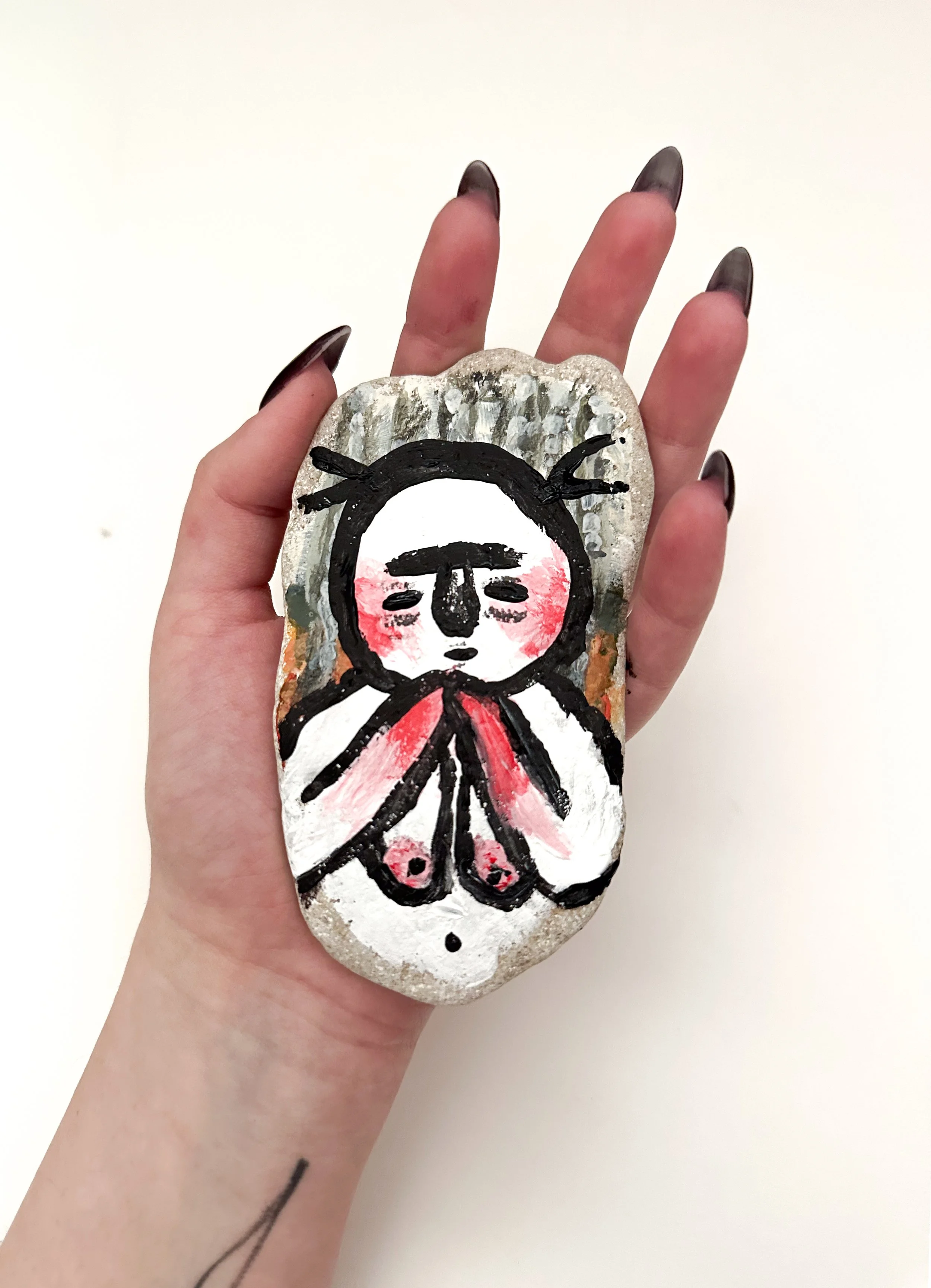 "I Just want to have a good time"
5x10 cm acrylic paint on a stone I found