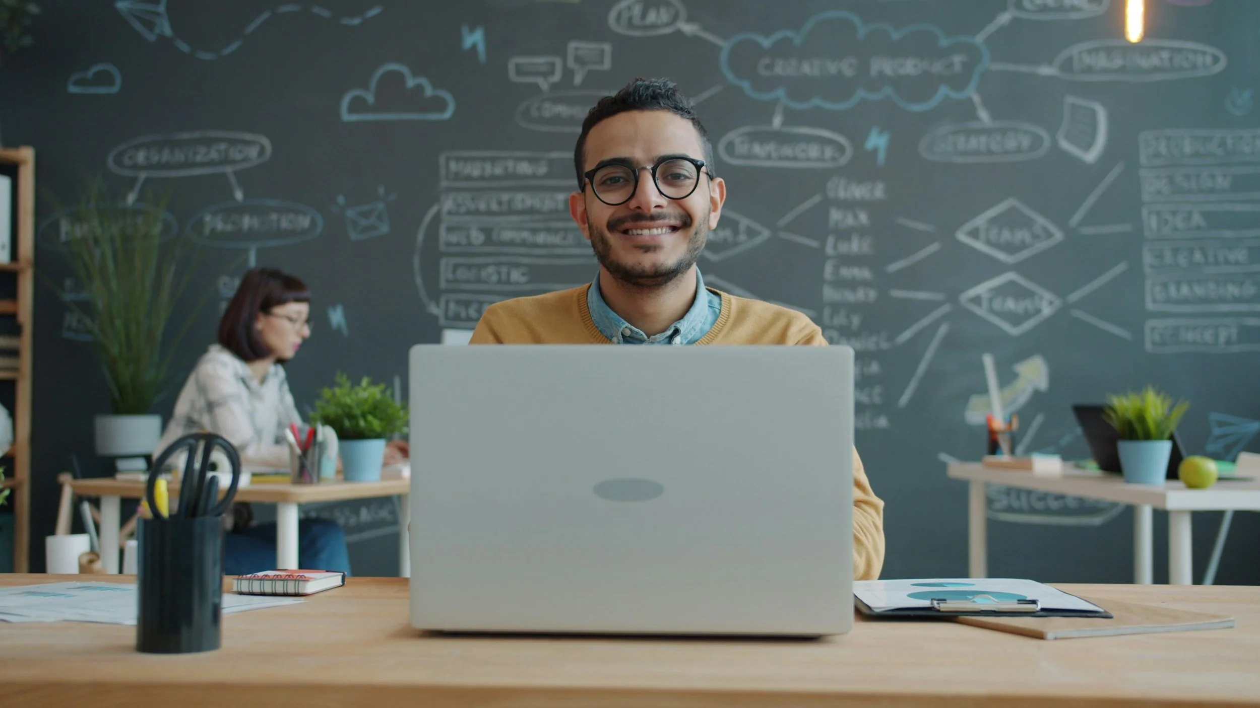 Where Does a Fractional COO Sit on Your Org Chart?