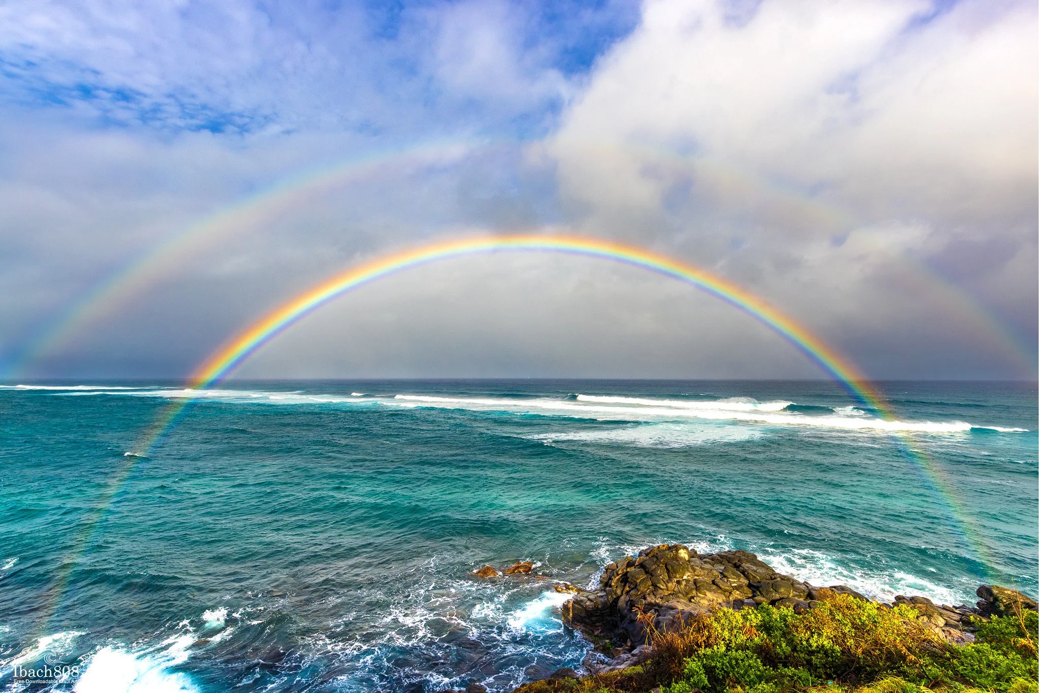 Gateway To The Sea (Gallery Editions): Double Rainbow On Maui