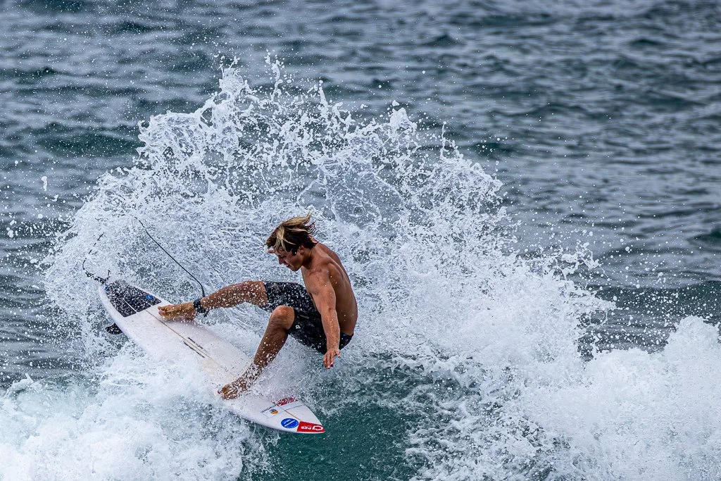 Surfer at Ho'okipa Beach Park on Maui by Ibach808