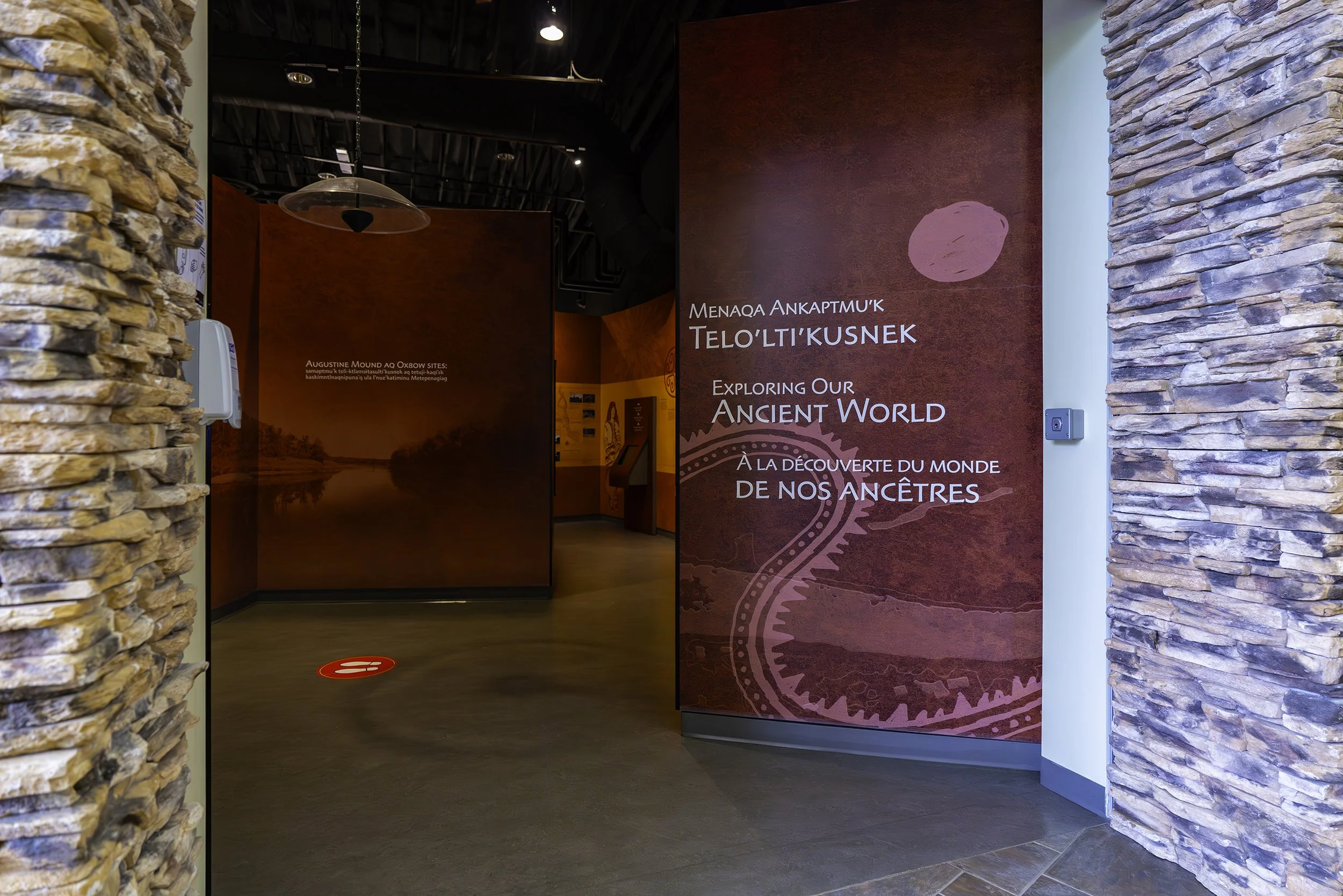 Exhibition 039 copy.jpg