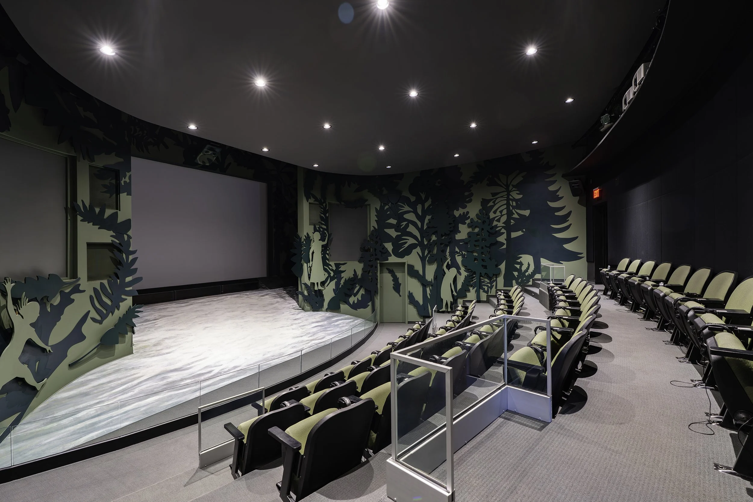 Movie theater 001.jpg