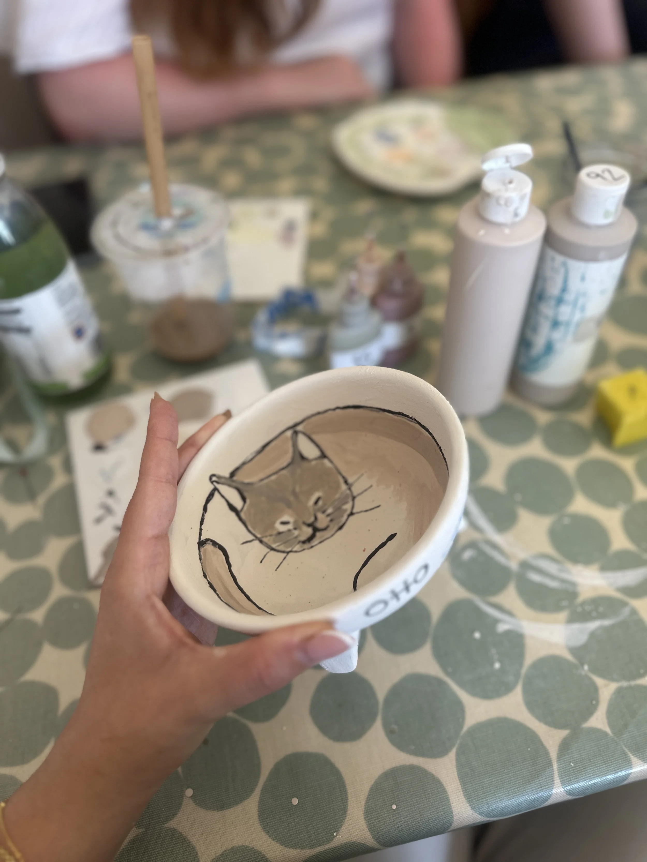 POTTERY PAINTING WITH DOODLES
