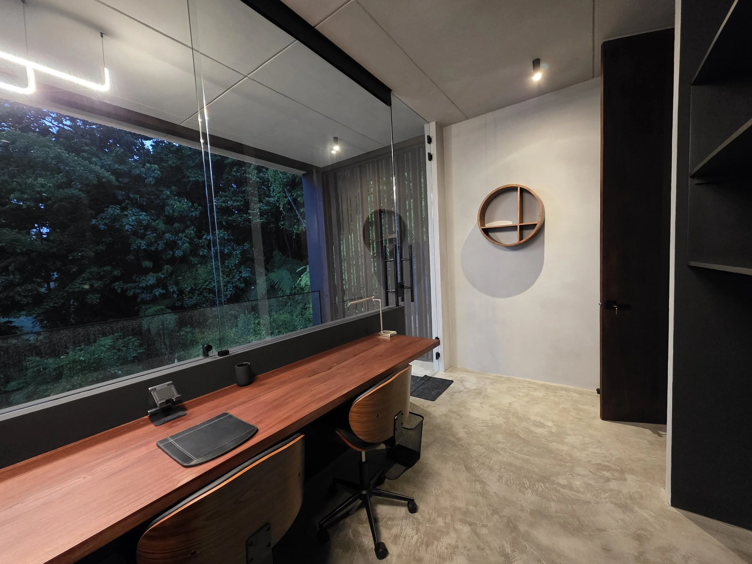 Office space for your time to think and be productive