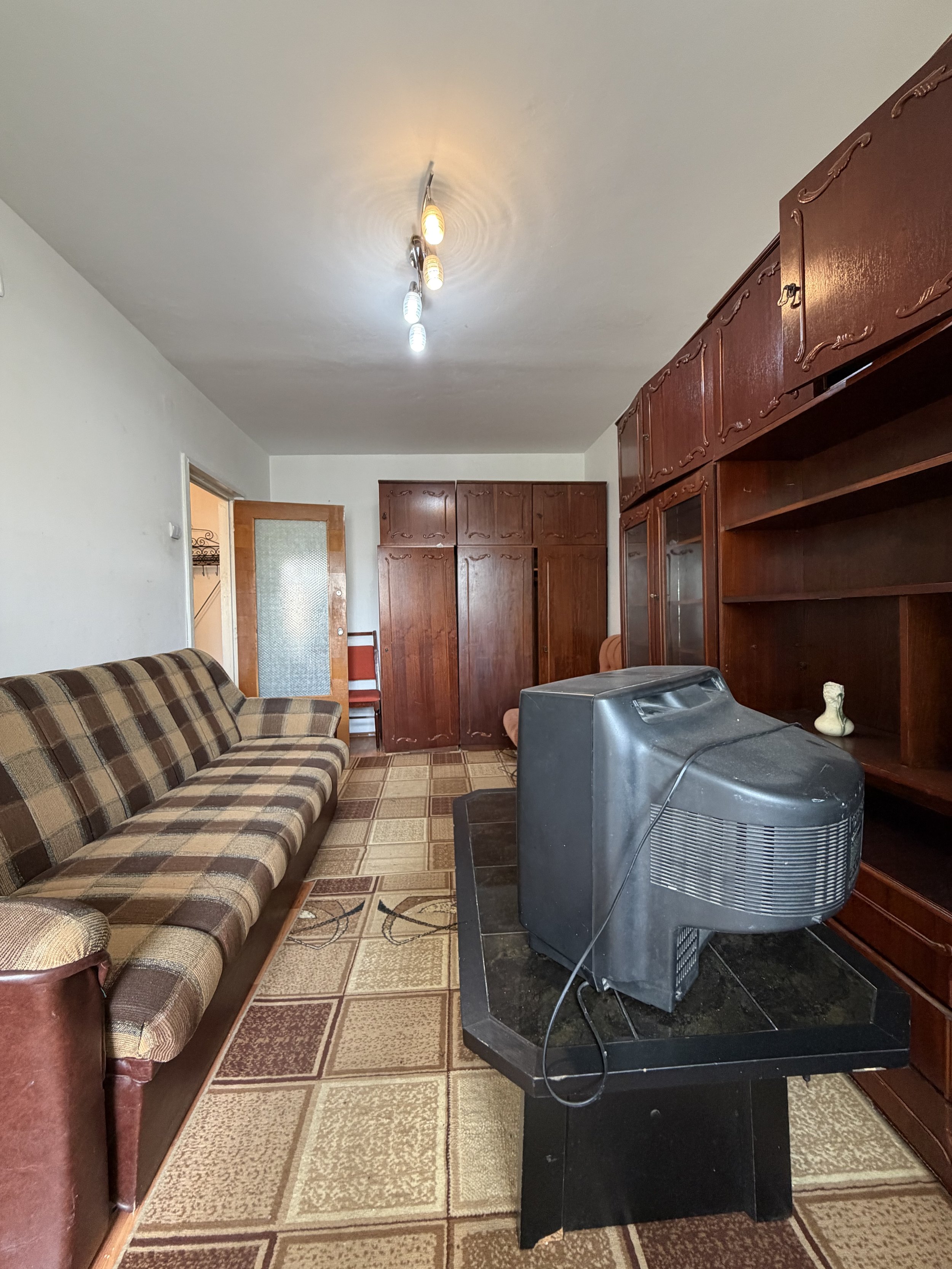 Apartament 2 camere, str. Pieții nr. 5, Victoria – etaj 1, județ Brasov