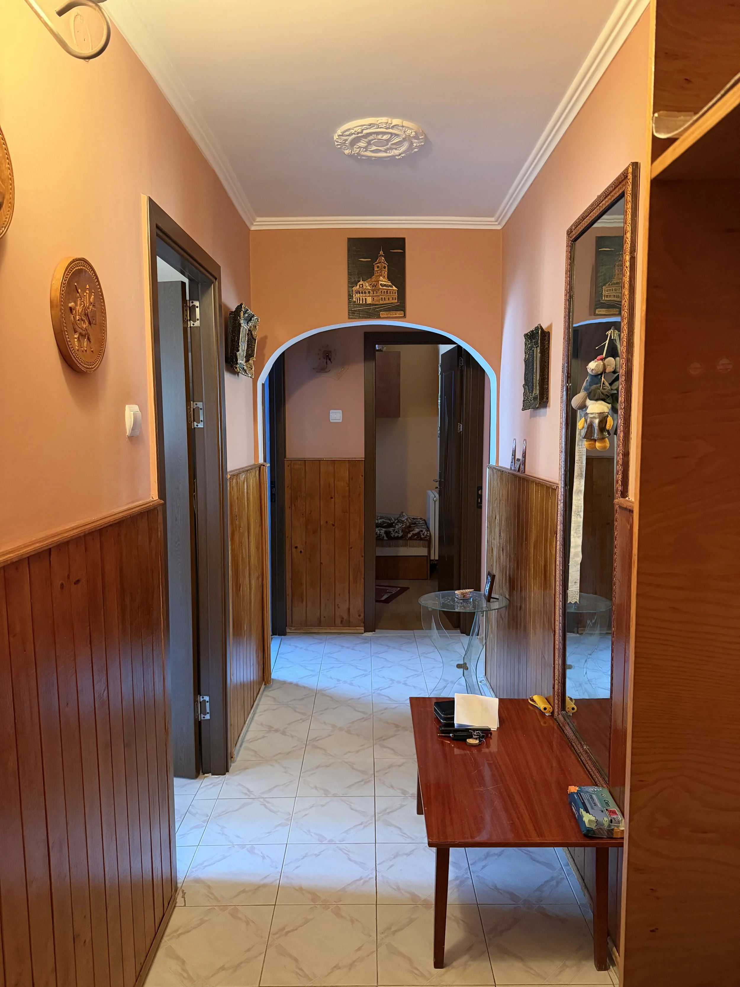 Apartament 2 camere transformat in 3 camere, în Victoria, Strada Albota – etaj 3