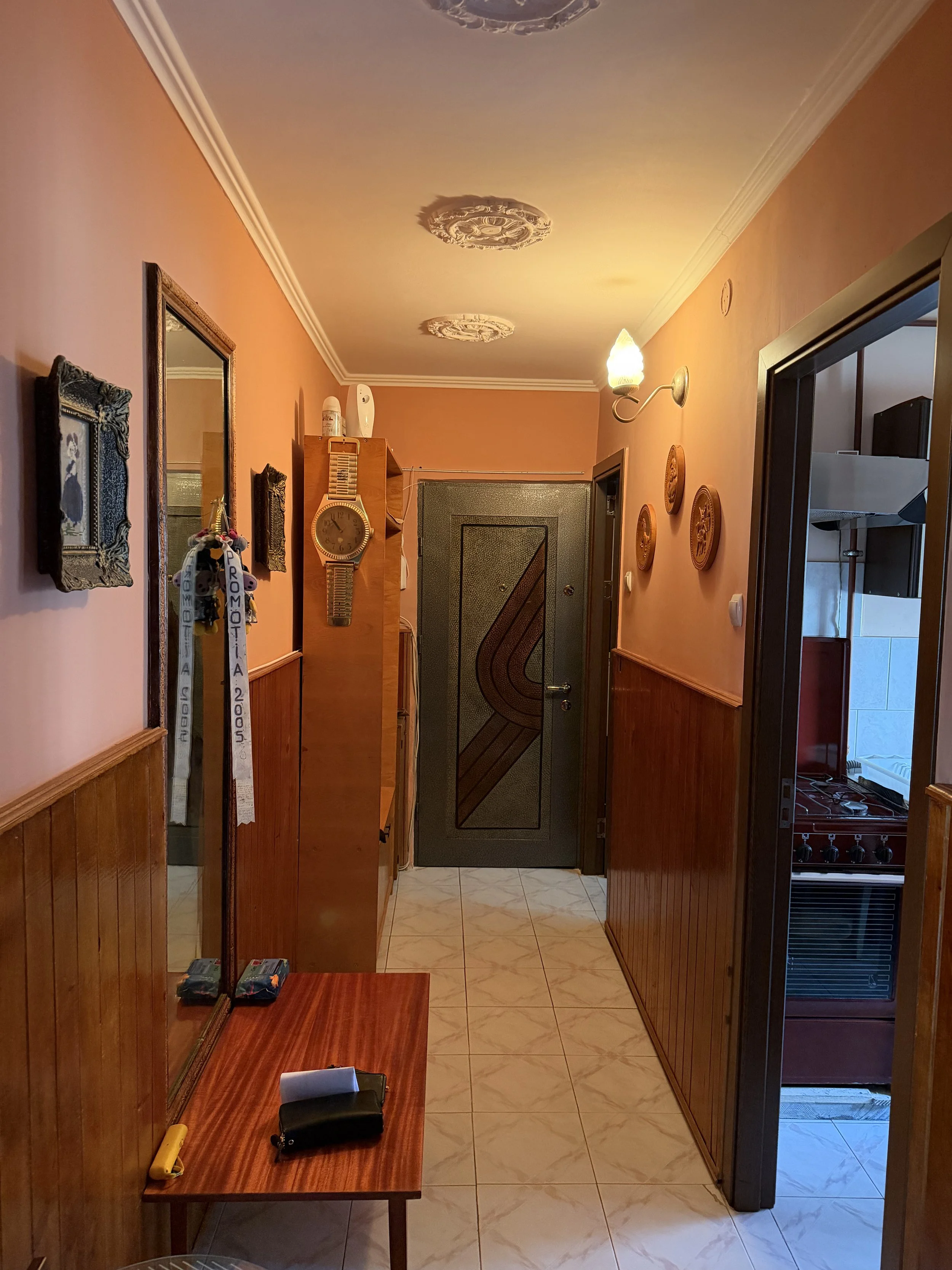 Apartament 2 dormitoare si living, str Albota nr 9, etaj 3, Victoria,  Brașov