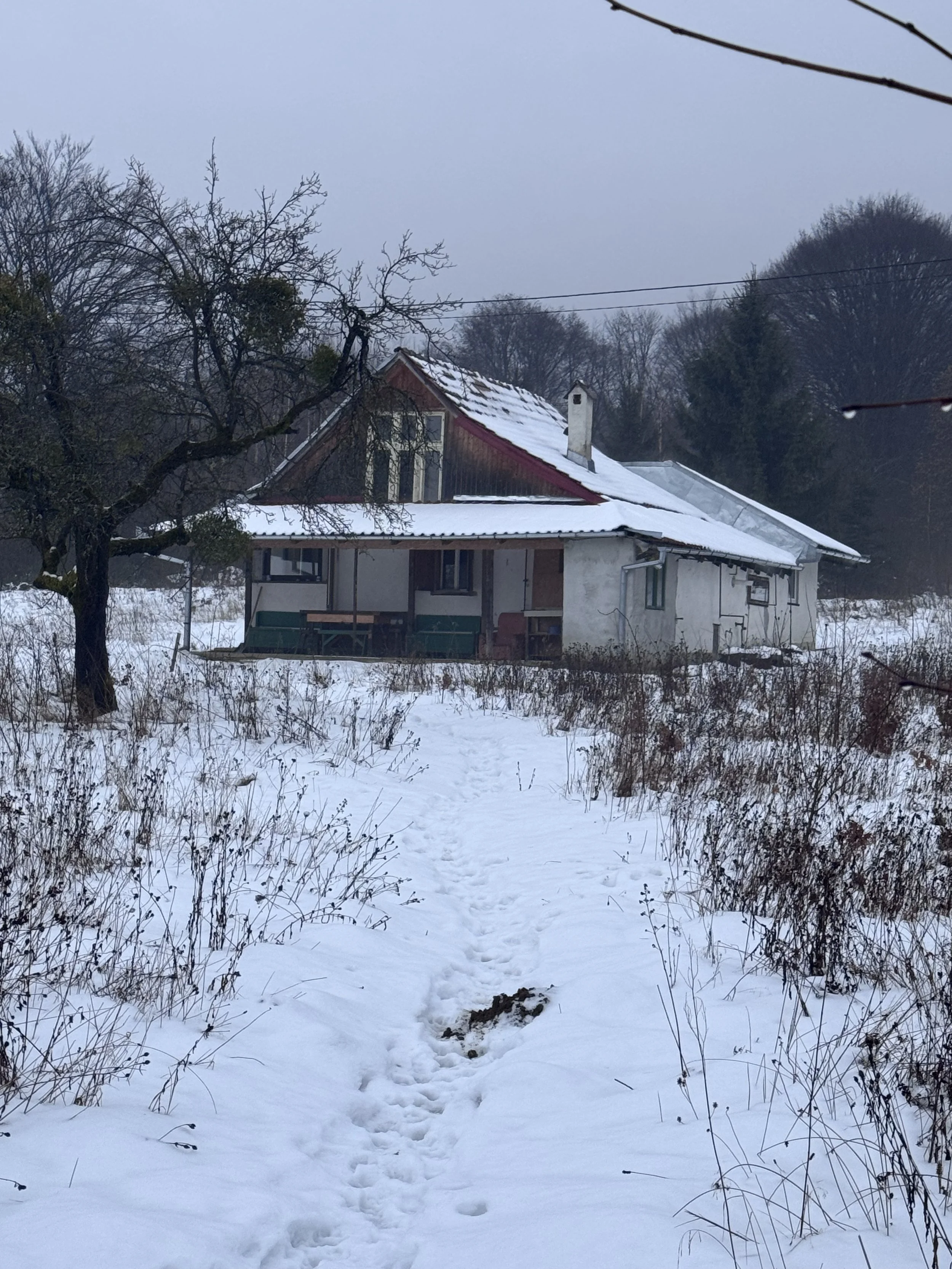 CASA SUMERNA + 10000 MP TEREN