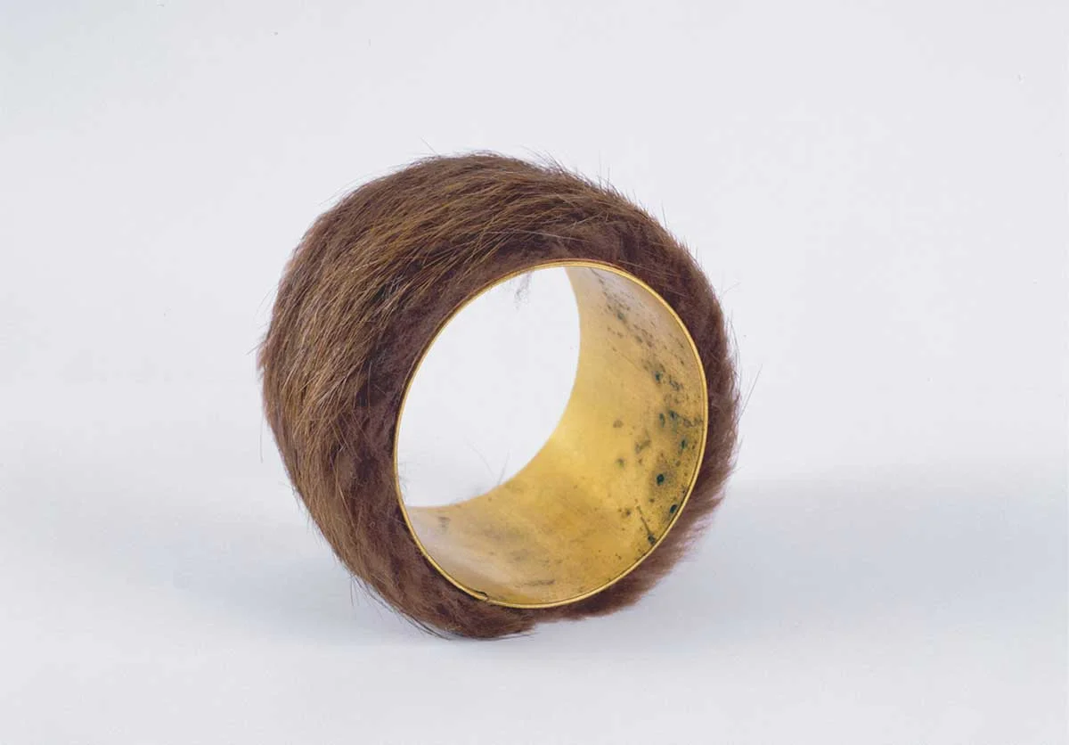 oppenheim-fur-bracelet.webp