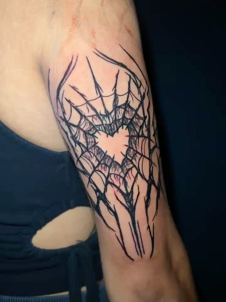 Wear your heart on your sleeve.
Thanks always for the trust, Jada 🫶
Love our sessions!
.
Books are open for Florida! Fill out the form in my bio to book! Booking Sept, Oct, Nov.
.
Thanks for looking 🤙
#blackwork #blackworktattoo #stpeteartist #stp