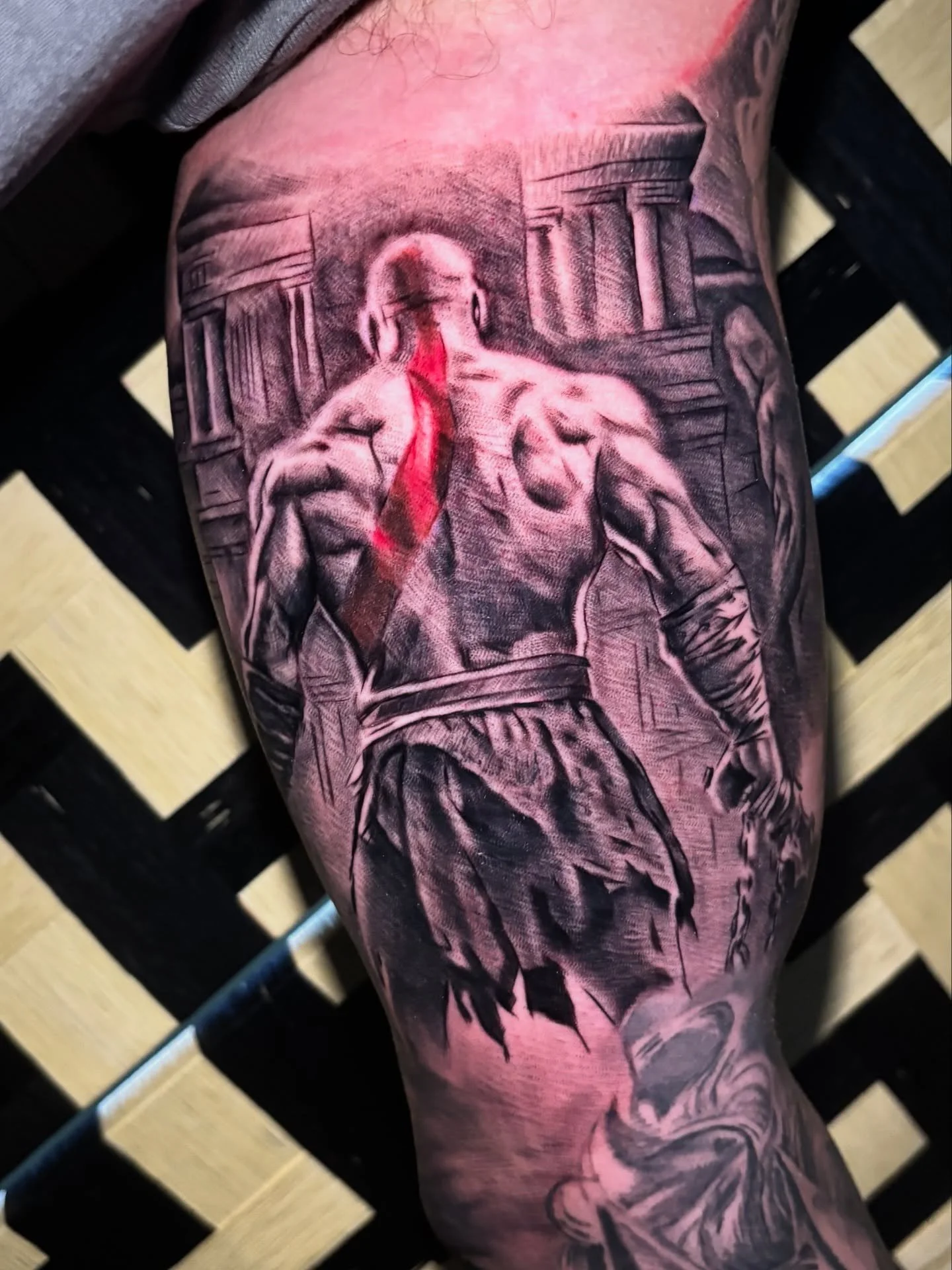 Kratos from arguably the best video game series ever made. Thank you, Gauge, for trusting me with your arm. This whole sleeve was amazing to make.
.
Booking OCT/NOV in St. Petersburg
@electricgoldtattooco
Booking December in Indianapolis
@blessed