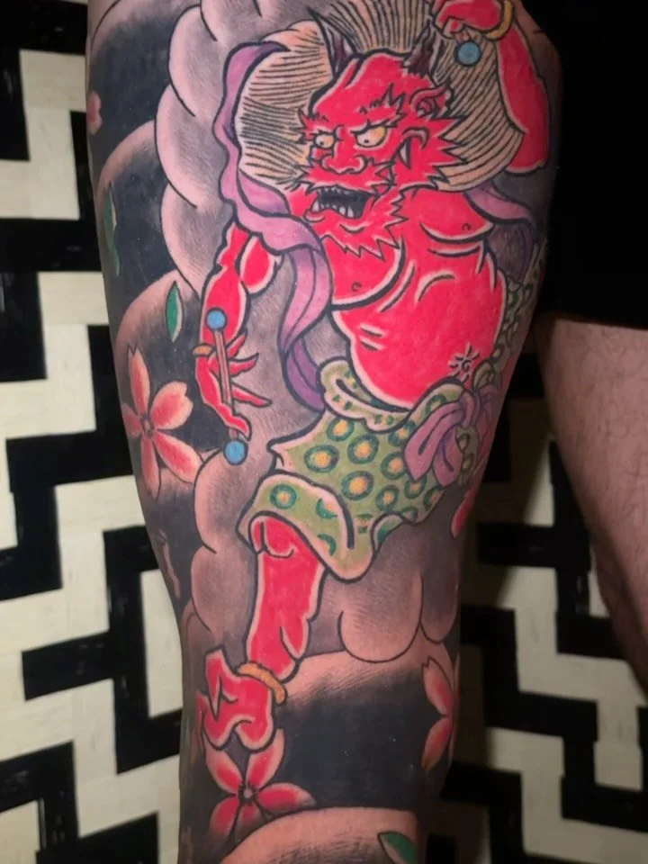 Added this to Dylan&rsquo;s leg! You&rsquo;re the man Dyl, thanks so much for your trust. You&rsquo;ve stuck with me since the beginning and I appreciate you so much, dude!
.
Books always open! Fill out the form in my bio or message me to get in.
.
T