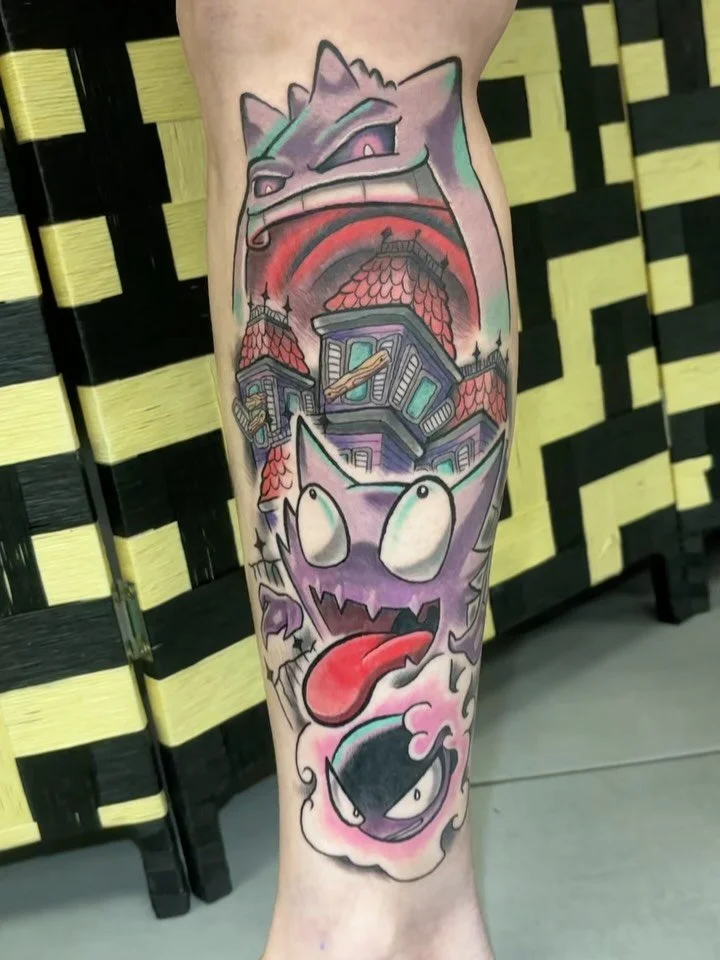 To the winner goes the spoils! This is the winner of my Halloween Giveaway! Thank you, Janet, it was a pleasure tattooing you! 
.
Bring me your Anime tattoos! This took about 6-7 hours. 
Done at @electricgoldtattooco 
.
Thanks for looking 🤙