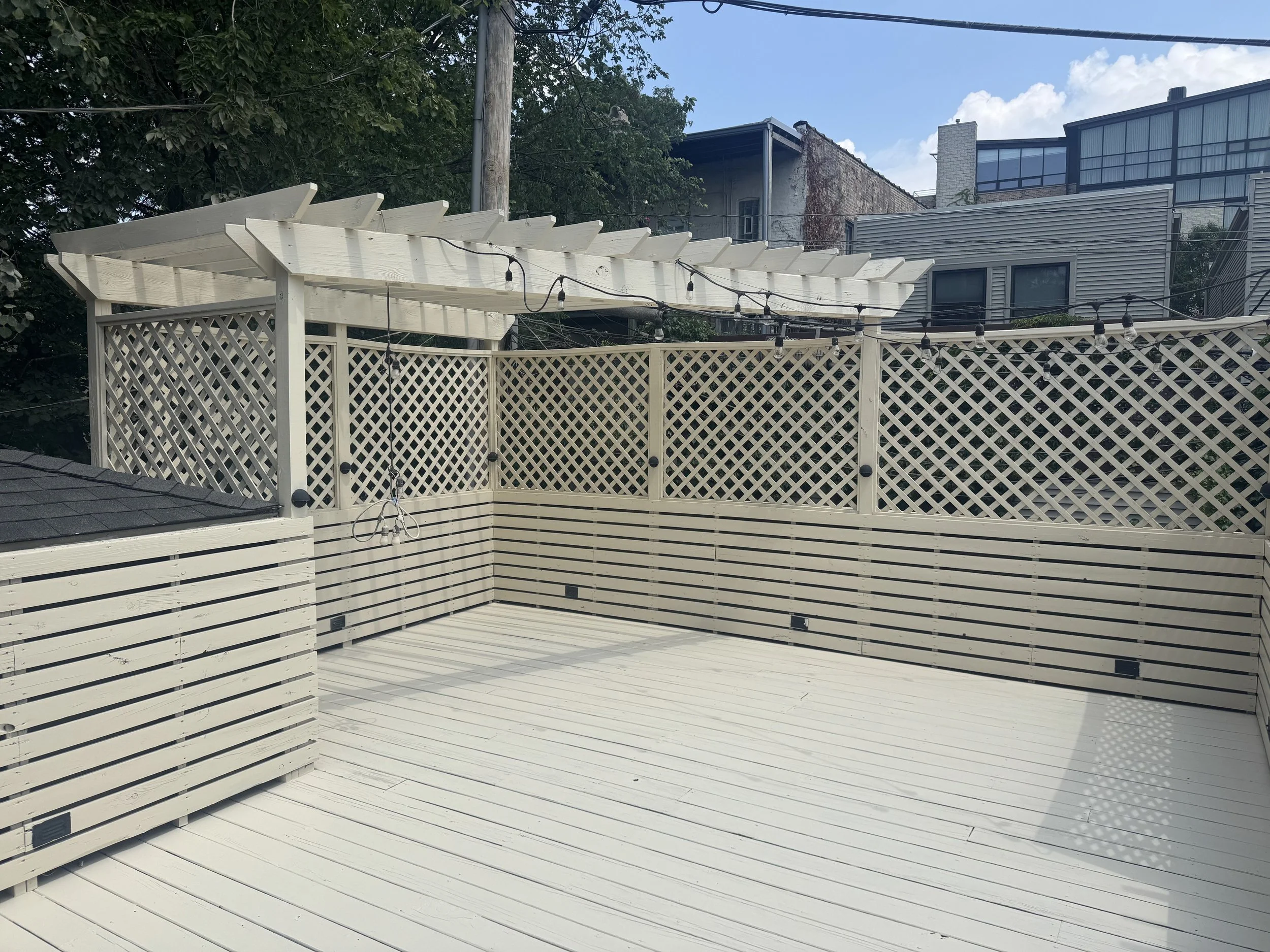Custom deck staining in Chicago.