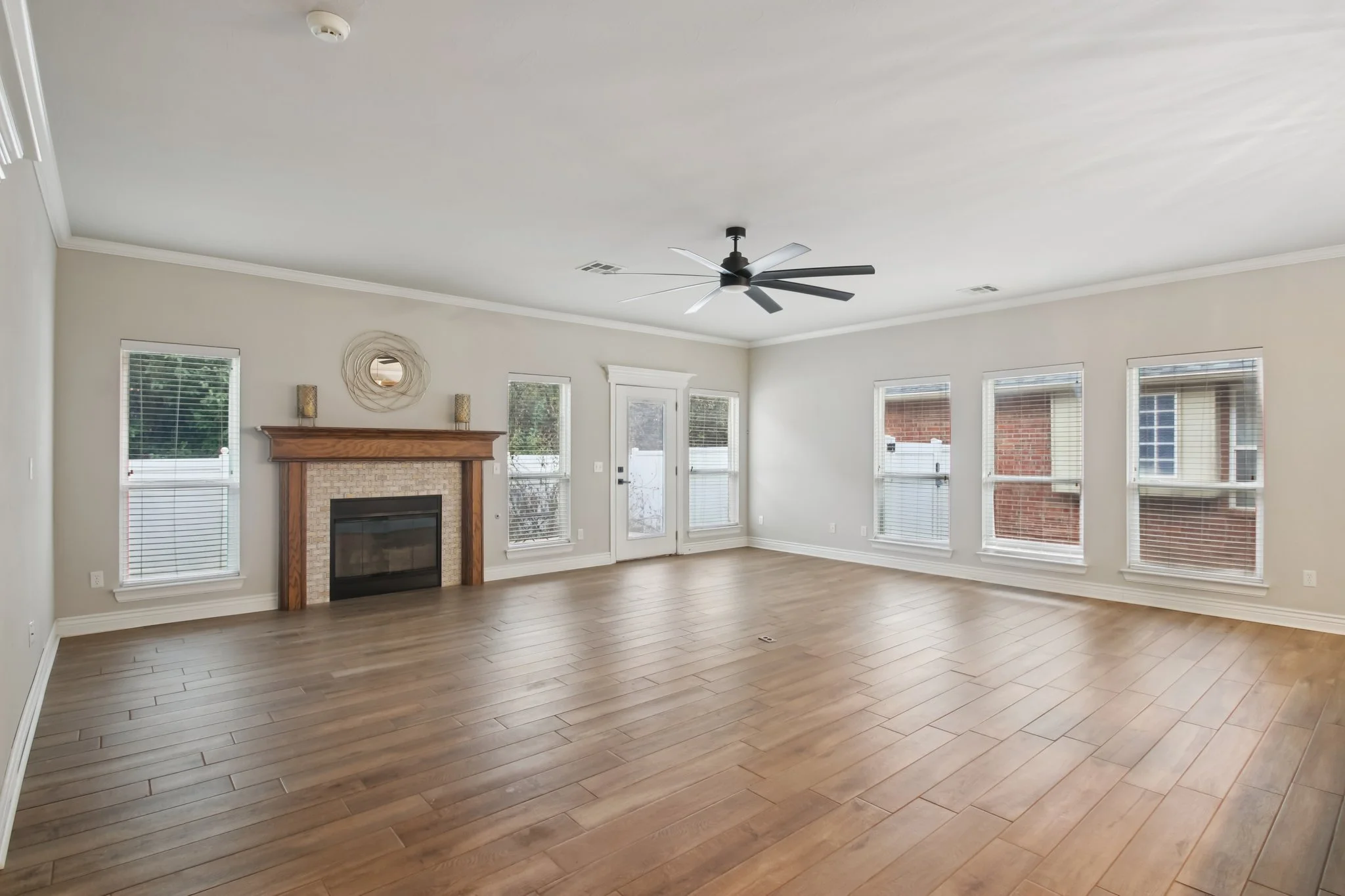 8-web-or-mls-Jefferson Ln-S2810-008.jpg