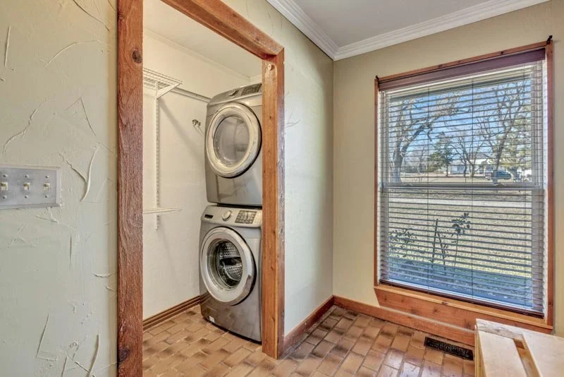 11-2219 Pleasantview-11.jpg