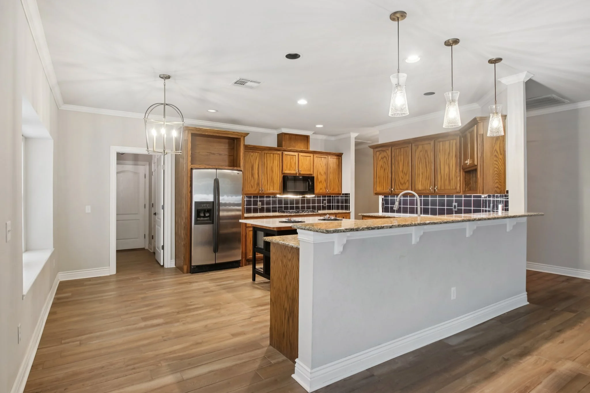 12-web-or-mls-Jefferson Ln-S2810-012.jpg