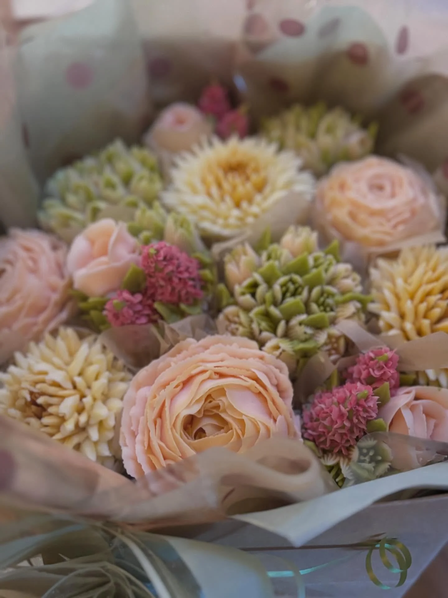 Say hello to the ultimate celebration showstopper ✨💐

Our cupcake bouquets are the perfect gift for birthdays, anniversaries, and special moments&mdash;especially when you&rsquo;re celebrating at a restaurant and a big cake just isn&rsquo;t practica