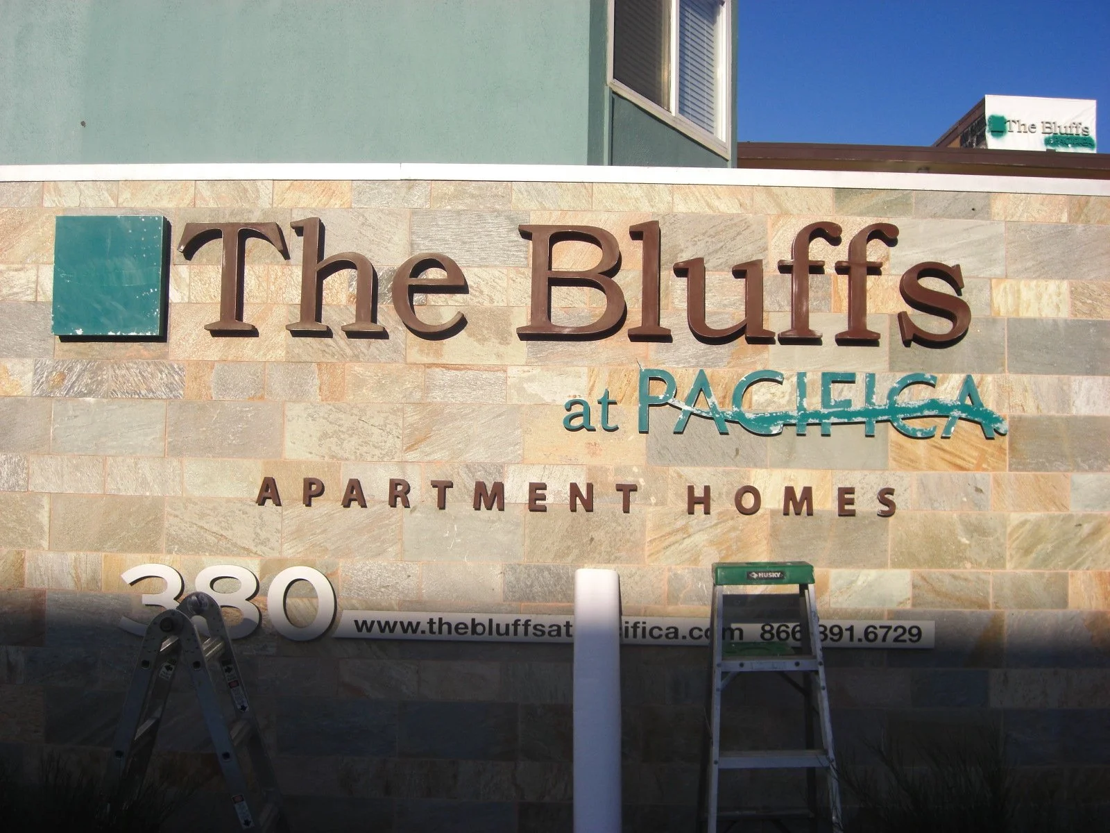 Main Momument (2).JPG