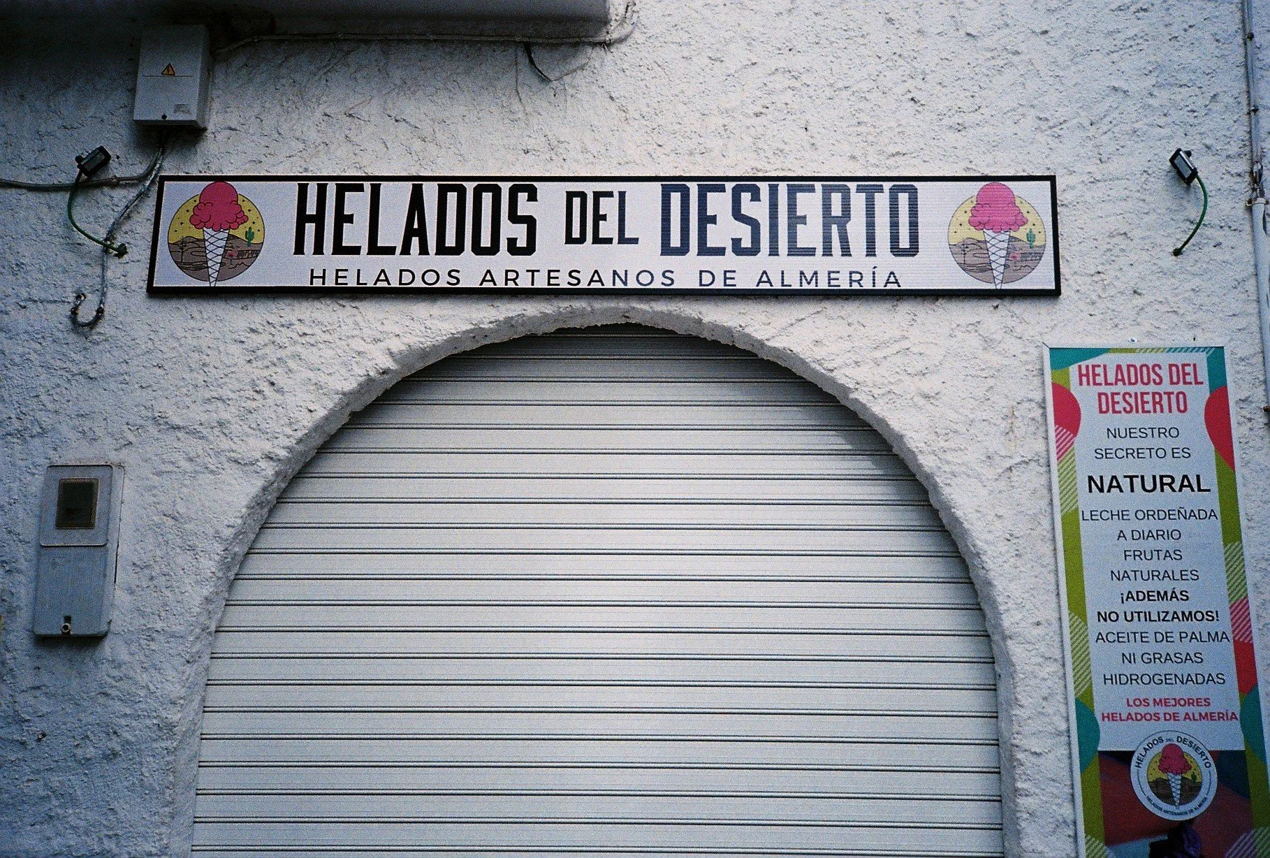  Desert Ice-Creams - disposable camera 