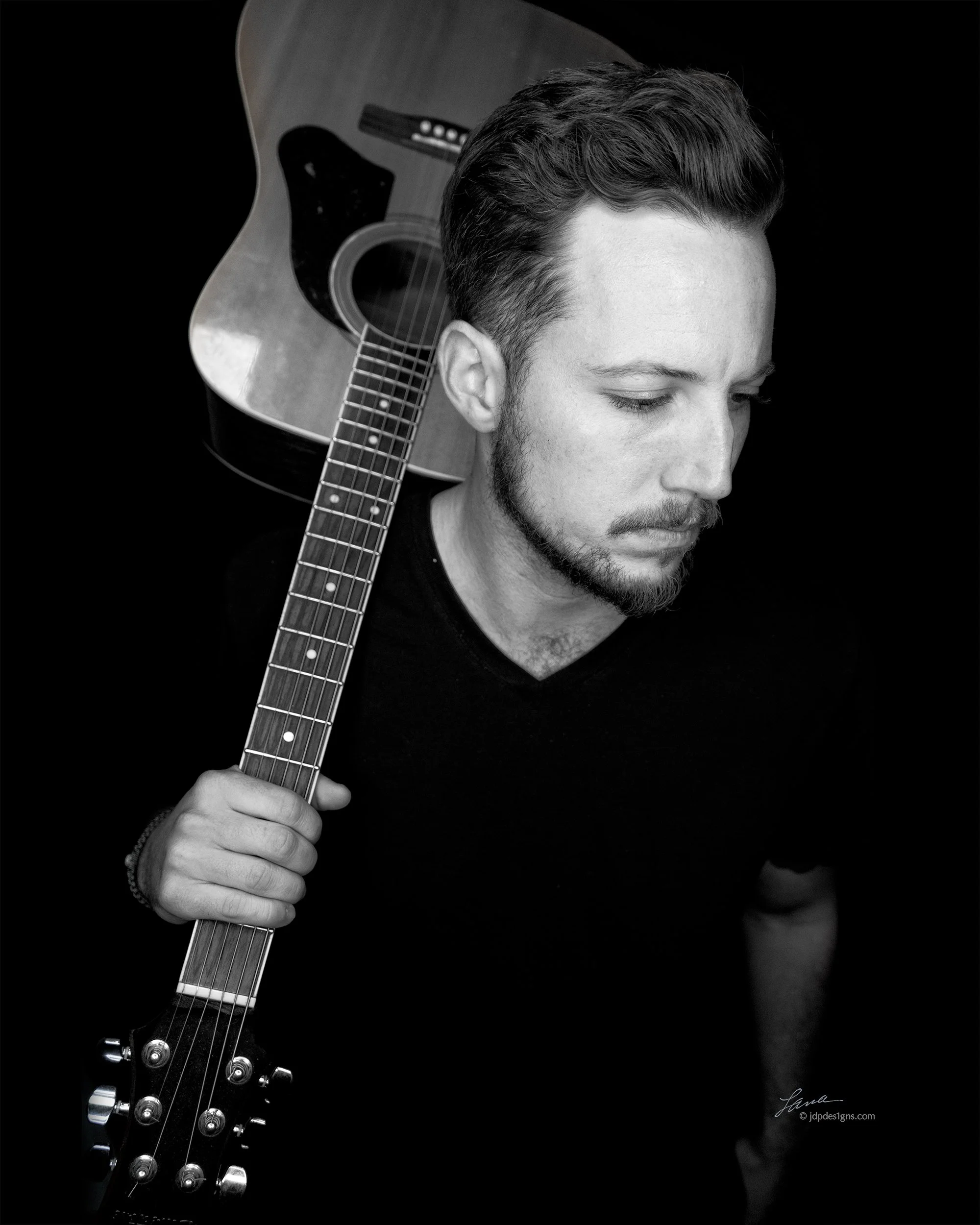 Jake+Guitar+1+bw.jpg