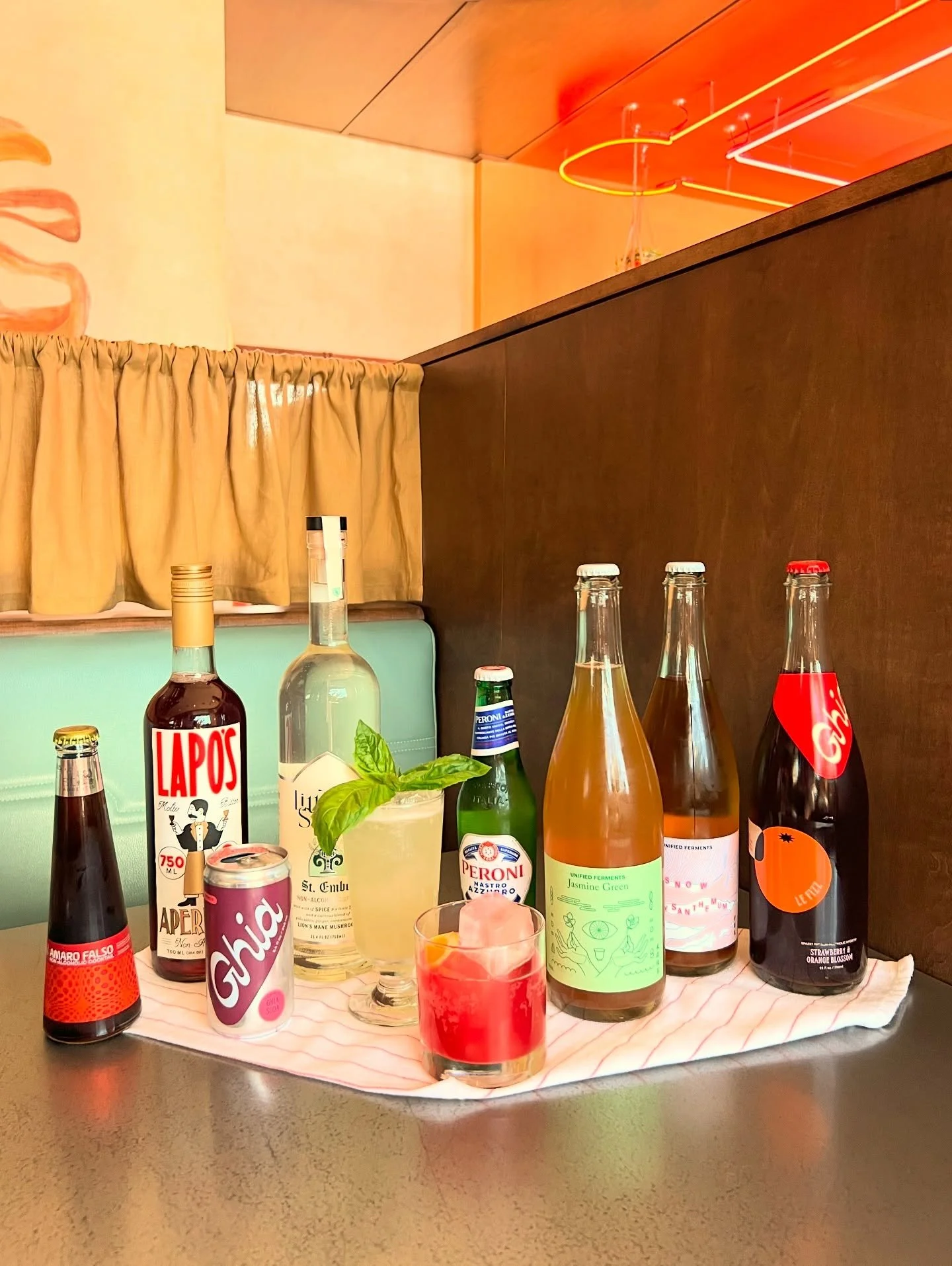 All Our Alcohol-Free Treats. Sourced just for you. 

Cosmica&rsquo;s NA menu centers mostly around ready-to-enjoy large format options for the table like @unifiedferments Jasmine Green sparkling fermented tea with 0.5% alcohol, or @drinkghia &lsquo;s