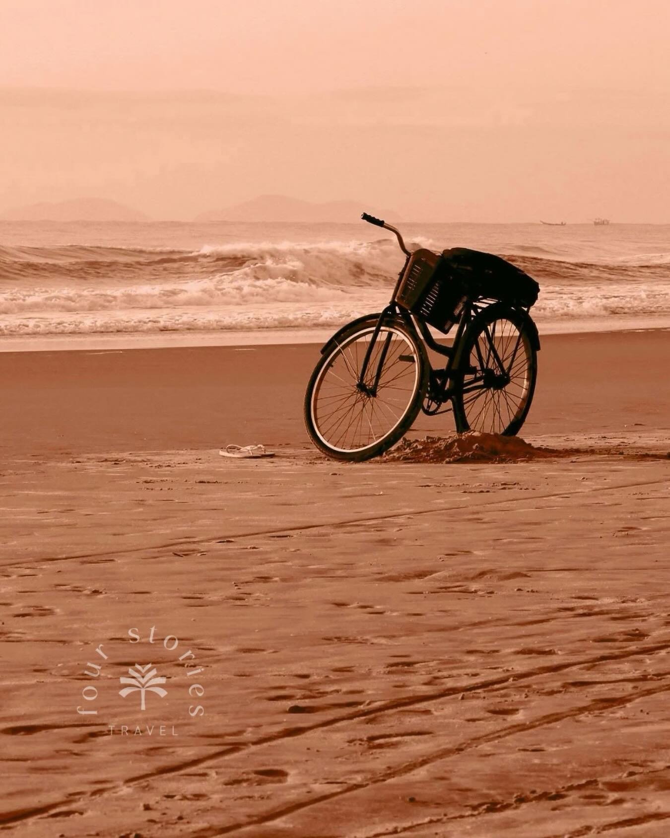 You have one perfect day all to yourself. 
The waves are gentle, the breeze warm, and not another soul in sight. 
There&rsquo;s only you, your thoughts, and the open beach ahead.

What&rsquo;s in your basket for the day? 🌊🚲💭

#FourStoriesTravel #B