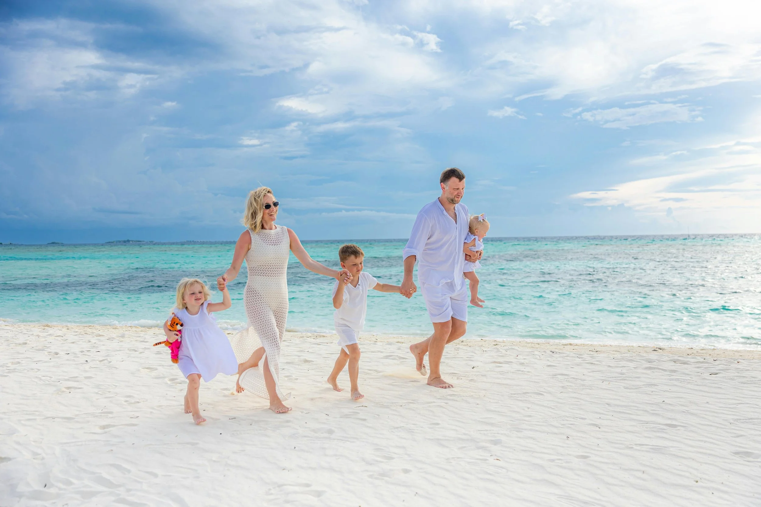 Making Memories That Last a Lifetime: Why Family Travel Is the Greatest Gift