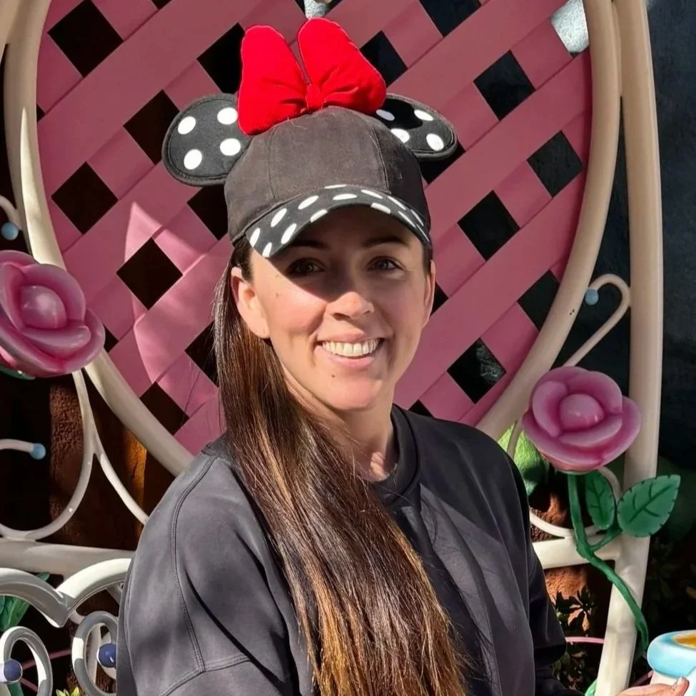 Cochrane Travel Agent: Candice Lee