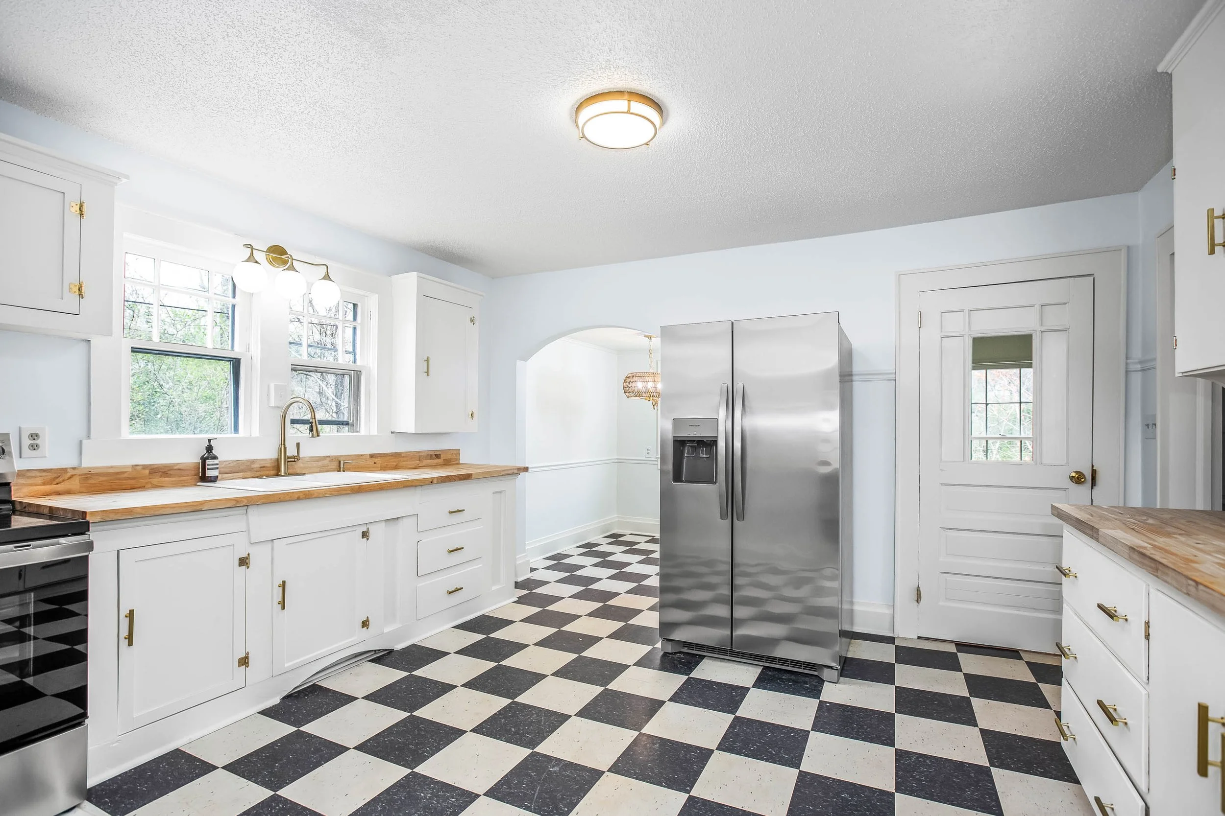 1319 Pleasant View Drive-11.jpg