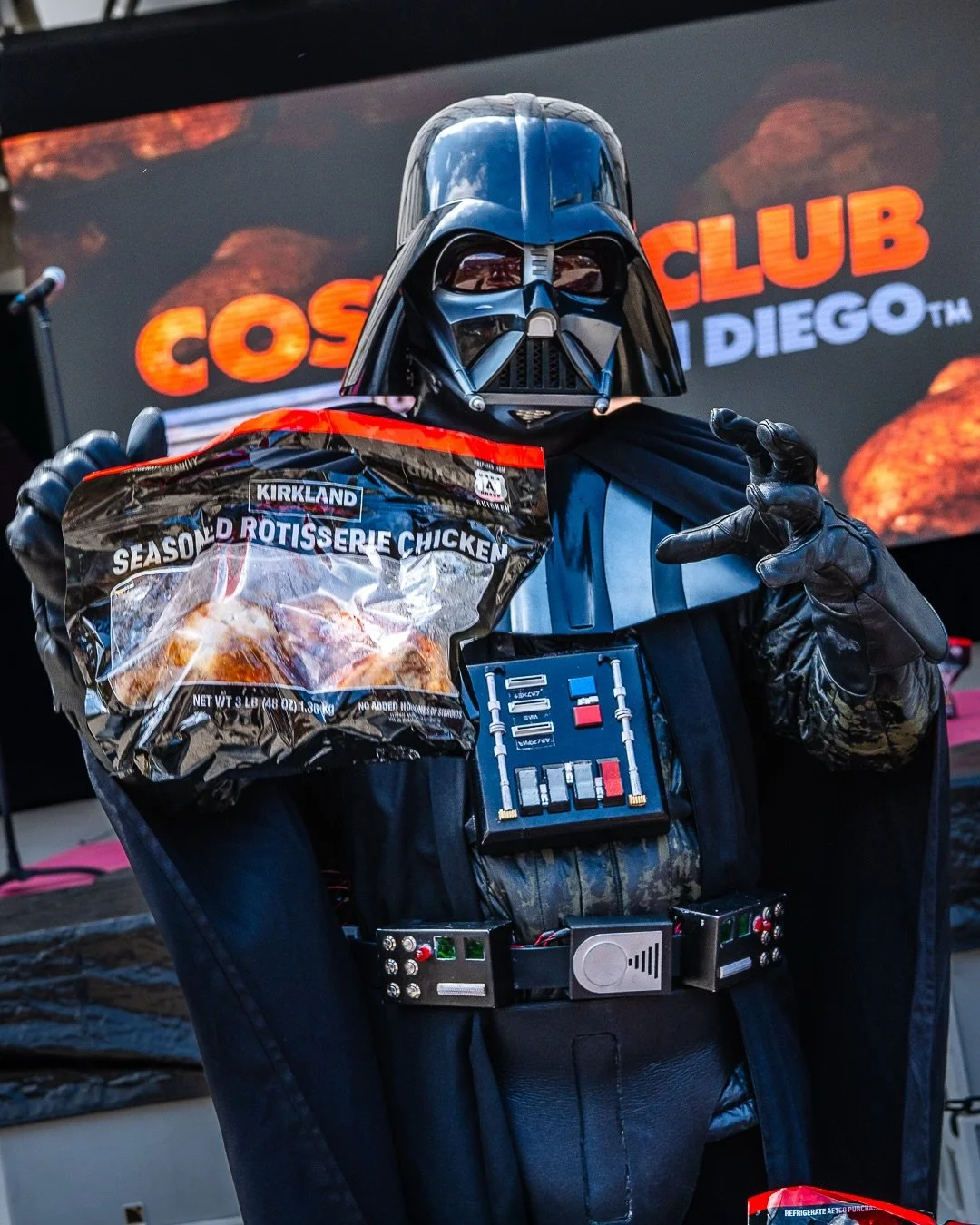 The 4th annual Costco Chicken event featured 60 rotisserie chickens and a dark lord of the Sith. The ground was covered in grease - just like every year prior.

@costcoclubatucsd @darthvaderucsd 

Covered for @timesofsandiego