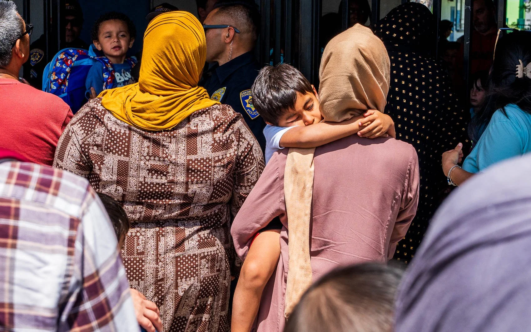 Panicked parents rush to area around Islamic Center, with classrooms on-site, schools nearby