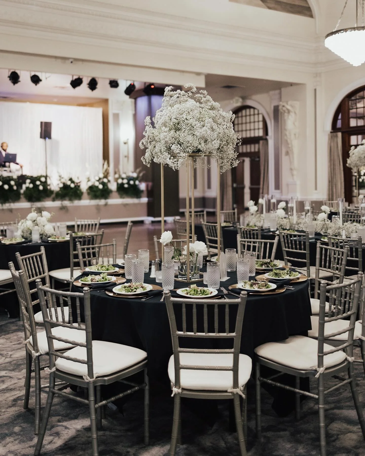 I loved everything about Hannah &amp; Rupert&rsquo;s day. 

The beautiful historic ballroom with crystal chandeliers, the wrap-around balcony overlooking the heart of downtown Houston, natural wood accents contrasting the white marble pillars, the ar