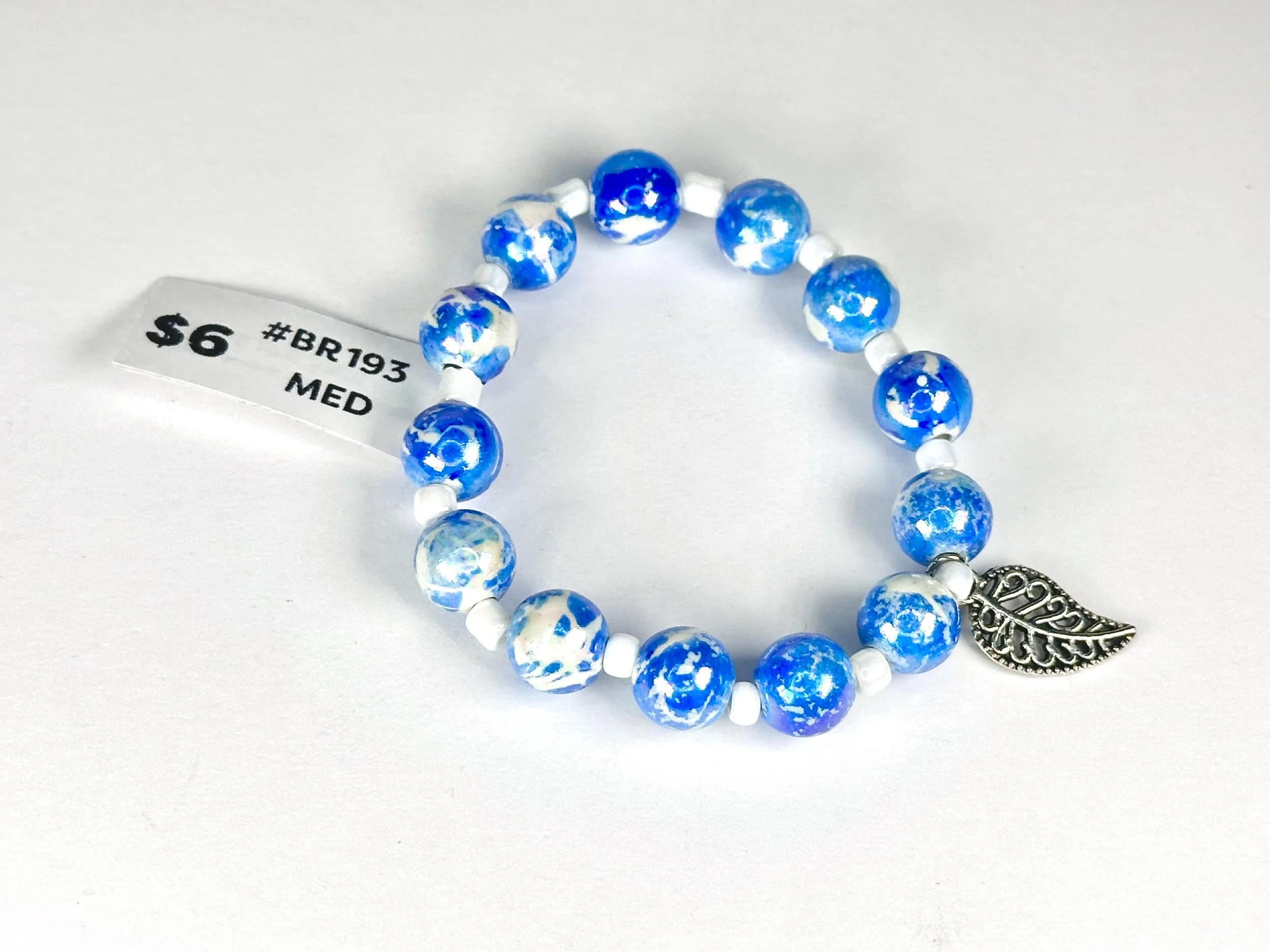 Medium Leaf Charm Blue Beaded Stretch Bracelet | Acrylic Beaded Metal Charm Bracelet