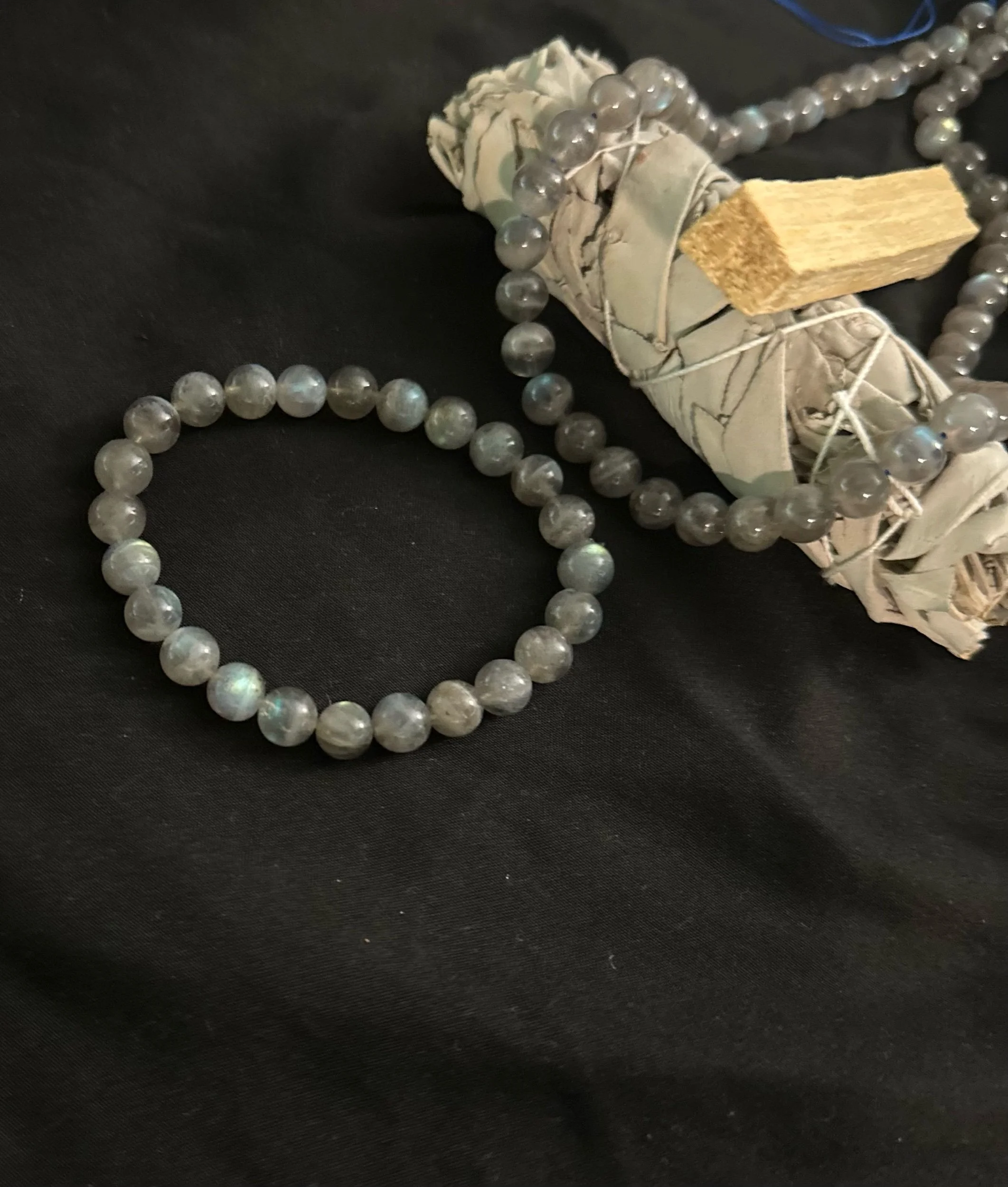 š Shadow Alchemy Bracelet (Labradorite)