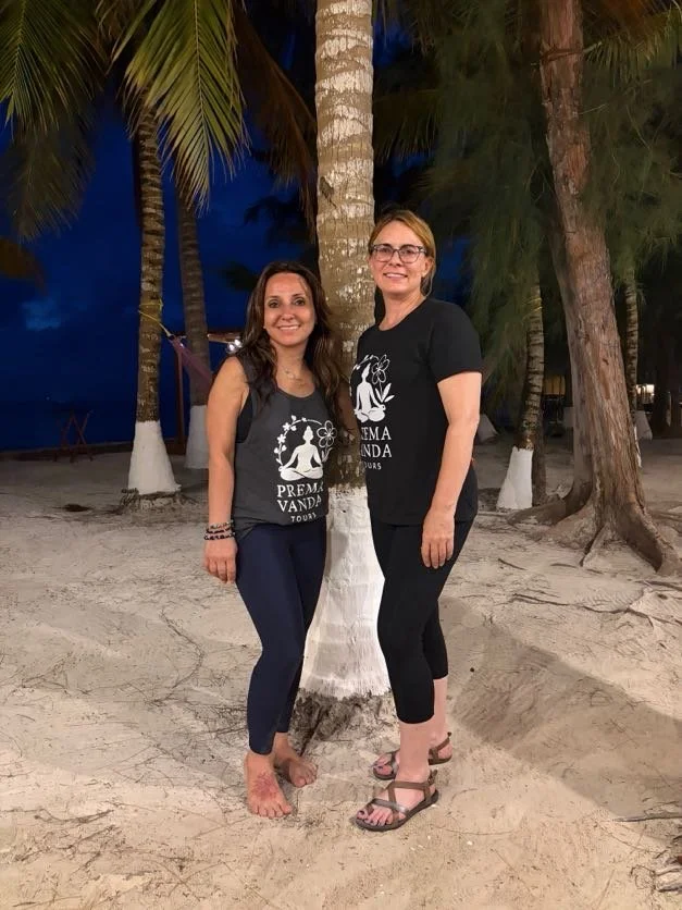 Dani and Beth in Belize
